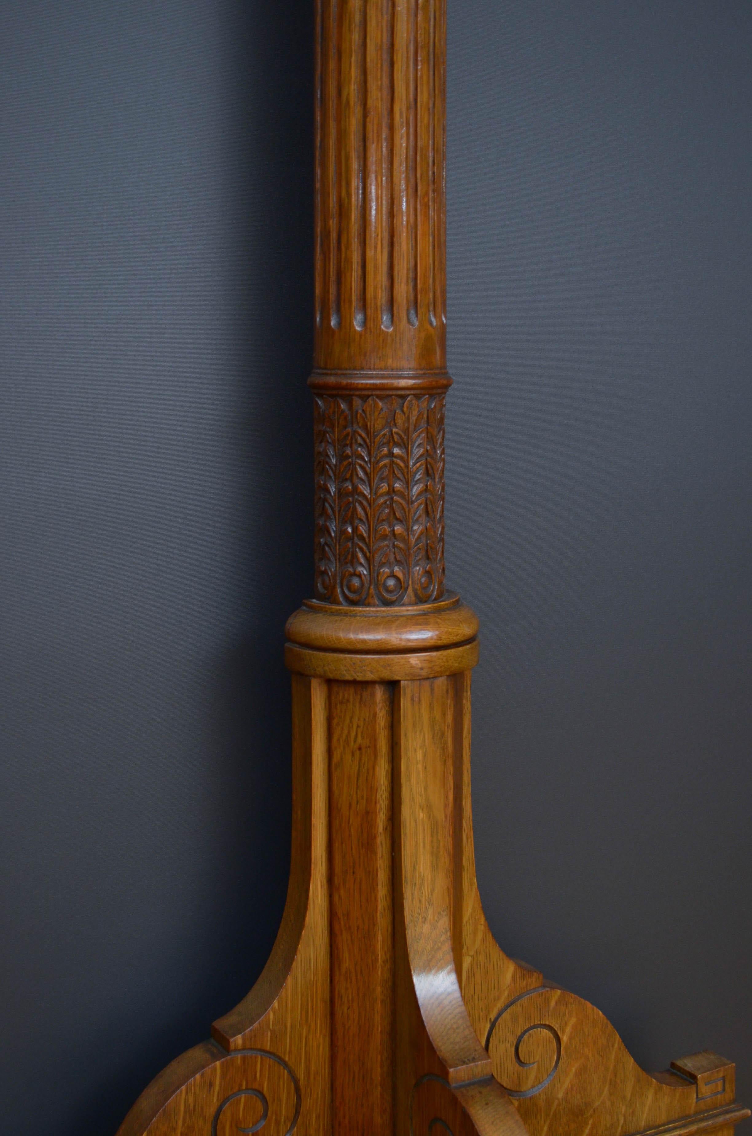 19th Century Victorian Oak Coat Stand For Sale
