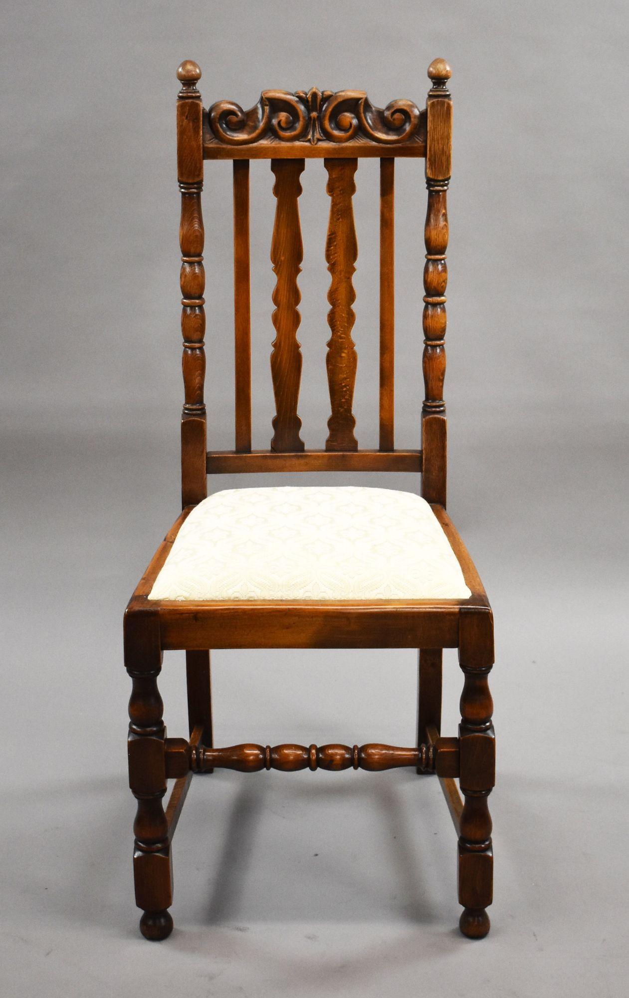 Chaises de salle à manger en chêne victorien & 8 chaises en vente 7