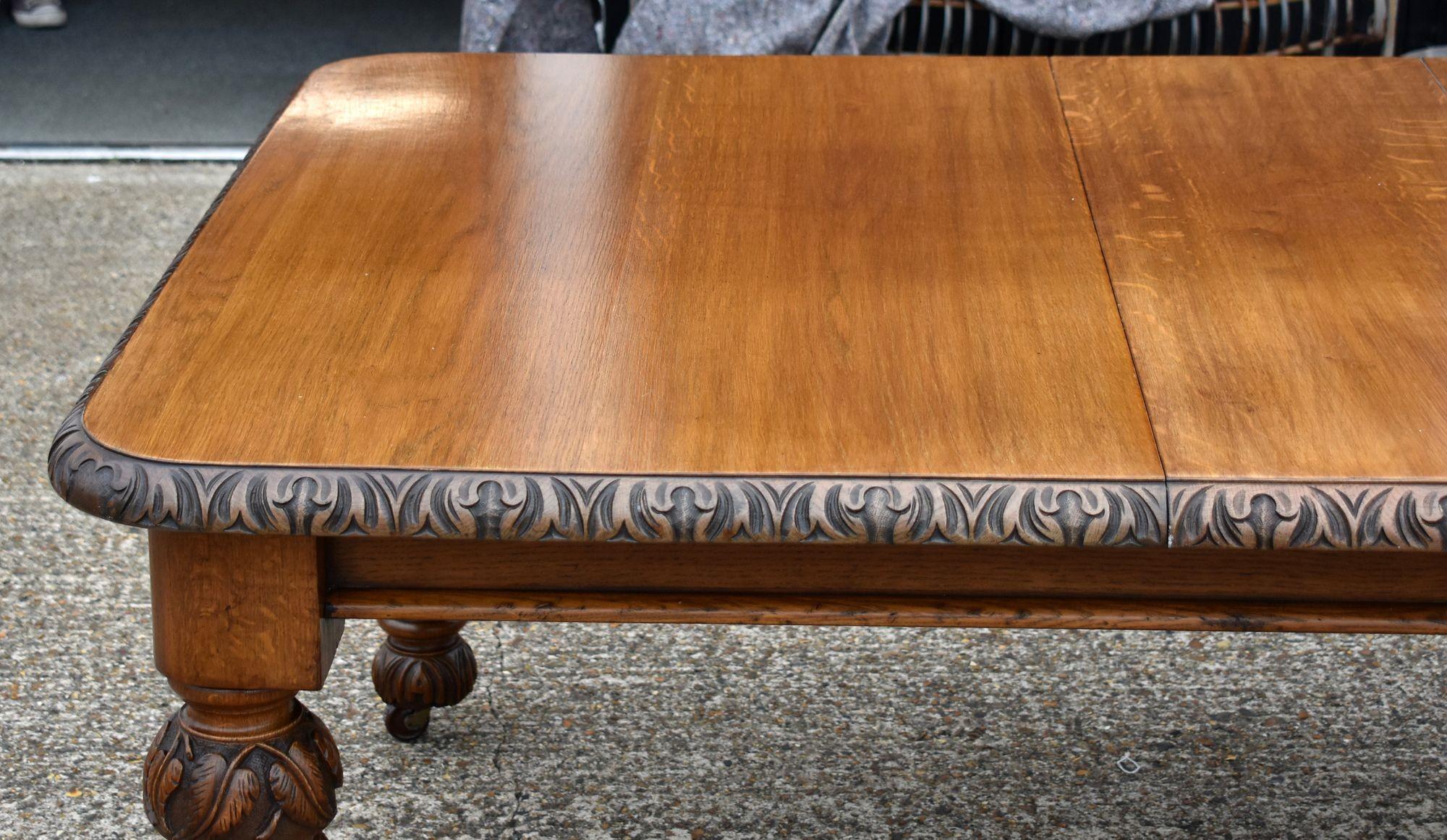 XIXe siècle Chaises de salle à manger en chêne victorien & 8 chaises en vente