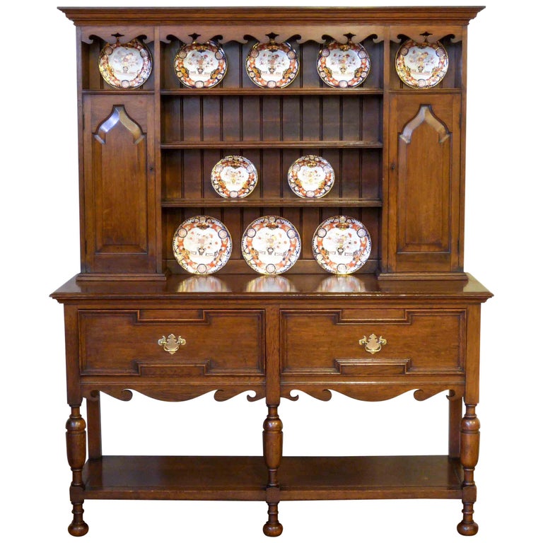 Check out our antique oak dresser selection for the very best in unique or custom, handmade pieces from our dressers & armoires shops. 1stdibs