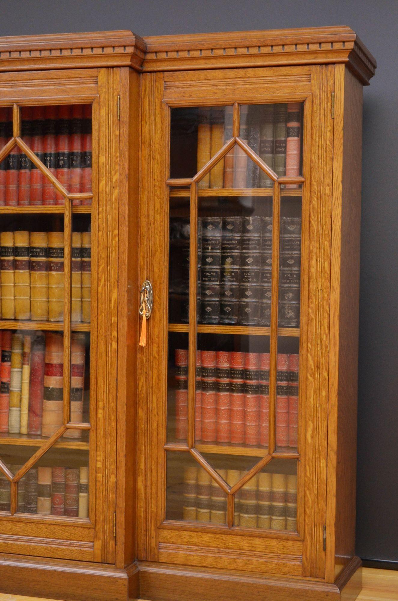 Viktorianisches Eichenholz verglastes Bücherregal im Angebot 5