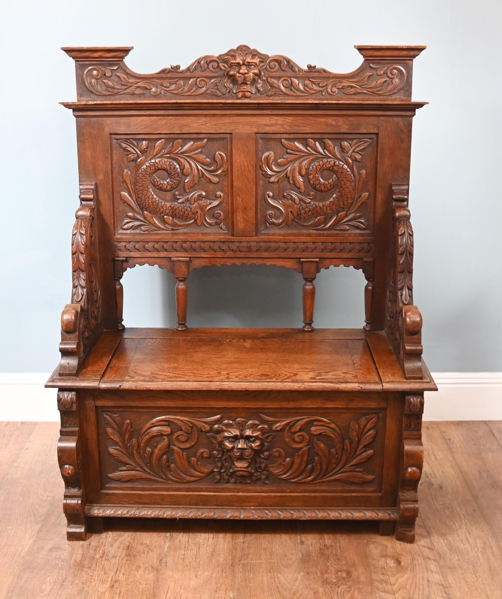 Panca da sala vittoriana in Oak intagliata Settle in vendita 5