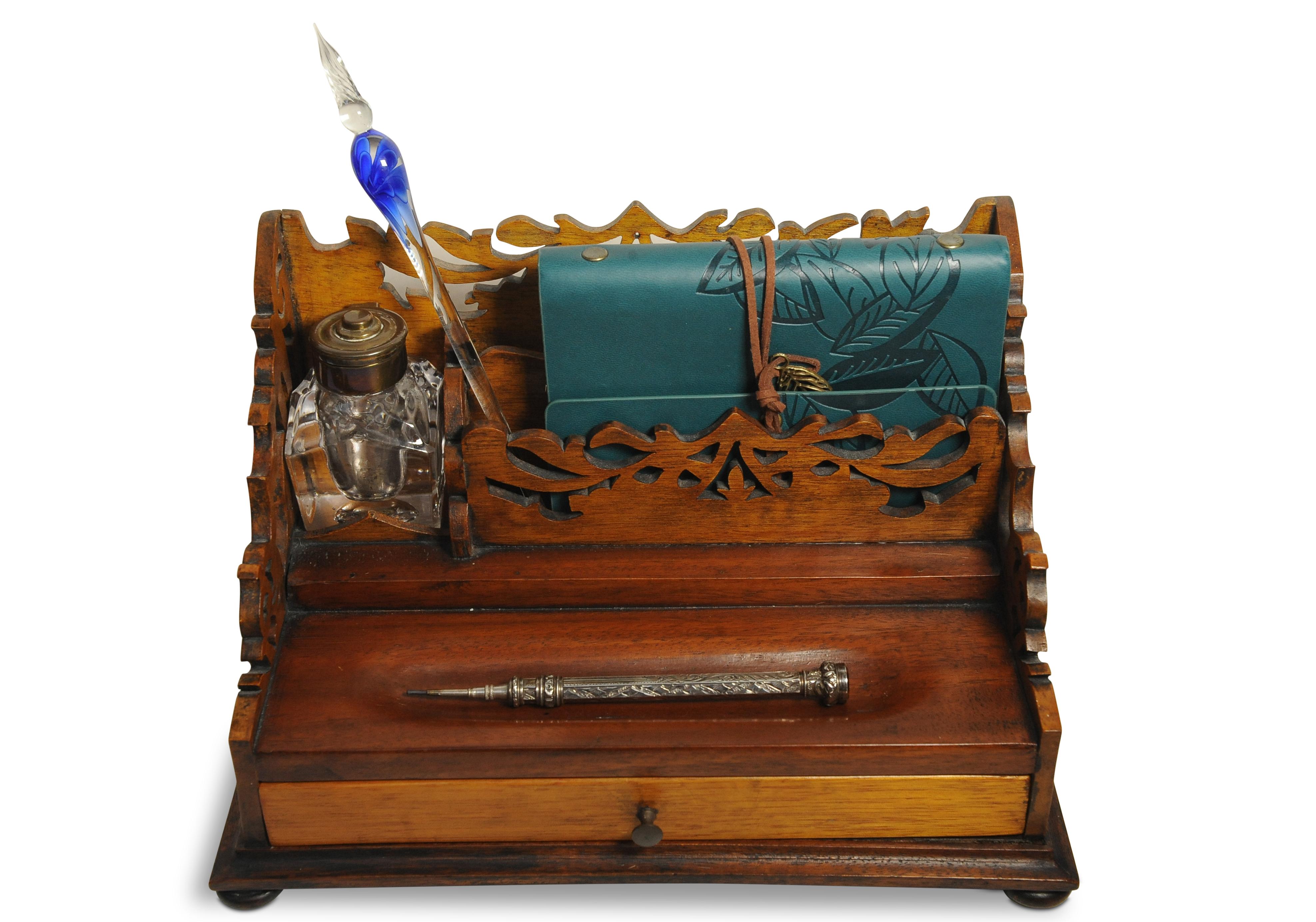 Victorian Oak Hand Crafted Letter Rack With Intricately Cut Art Nouveau Motifs In Good Condition For Sale In Reading, Berkshire