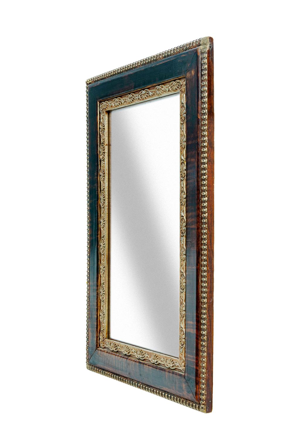 Victorian oak framed mirror with faux finish glaze.
Blonde gold beaded outer border with platinum decorative insert frame. New mirror.
Wired to hang horizontally & vertically.