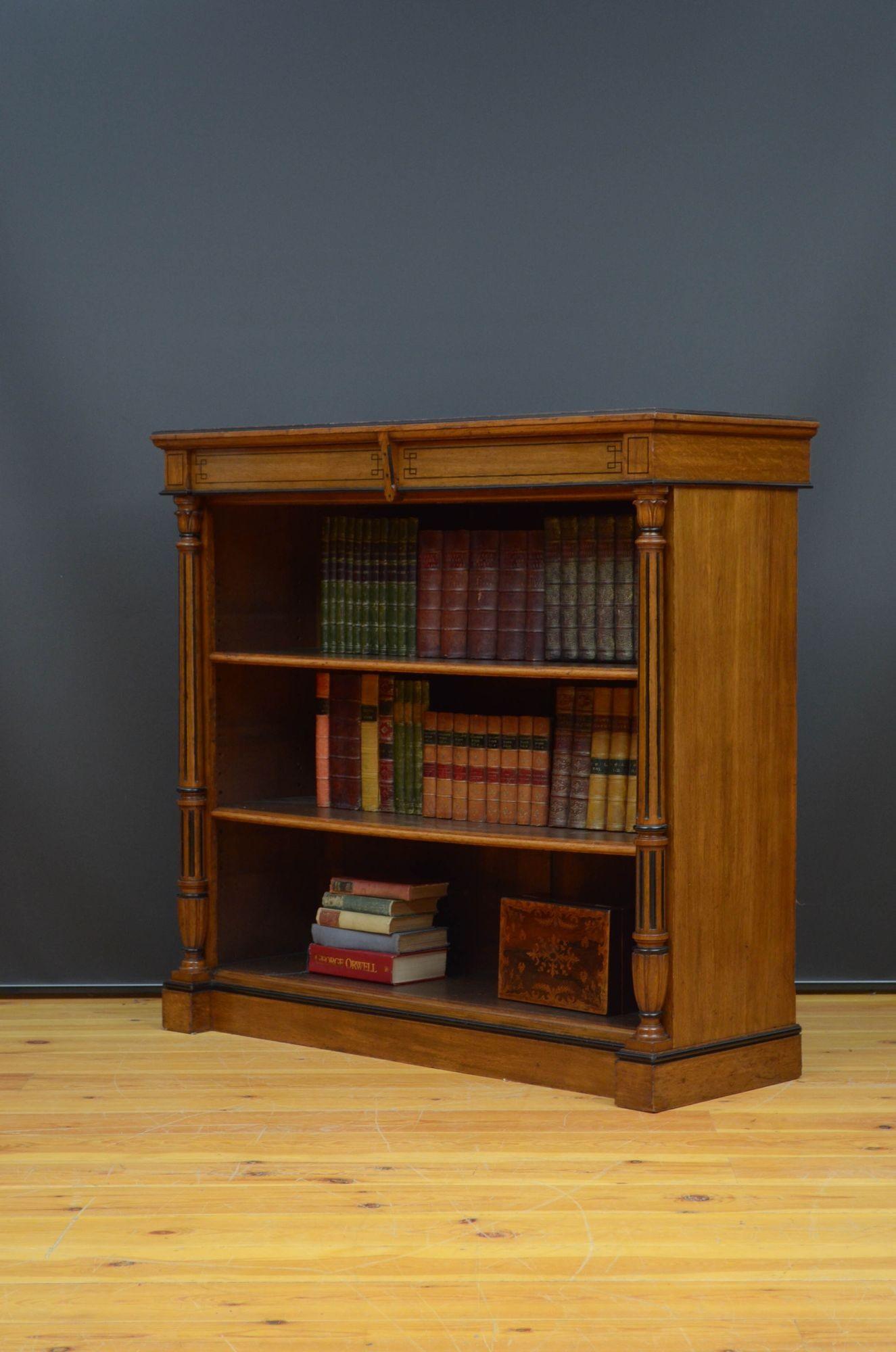 Victorian Oak Offenes Bücherregal (Englisch) im Angebot