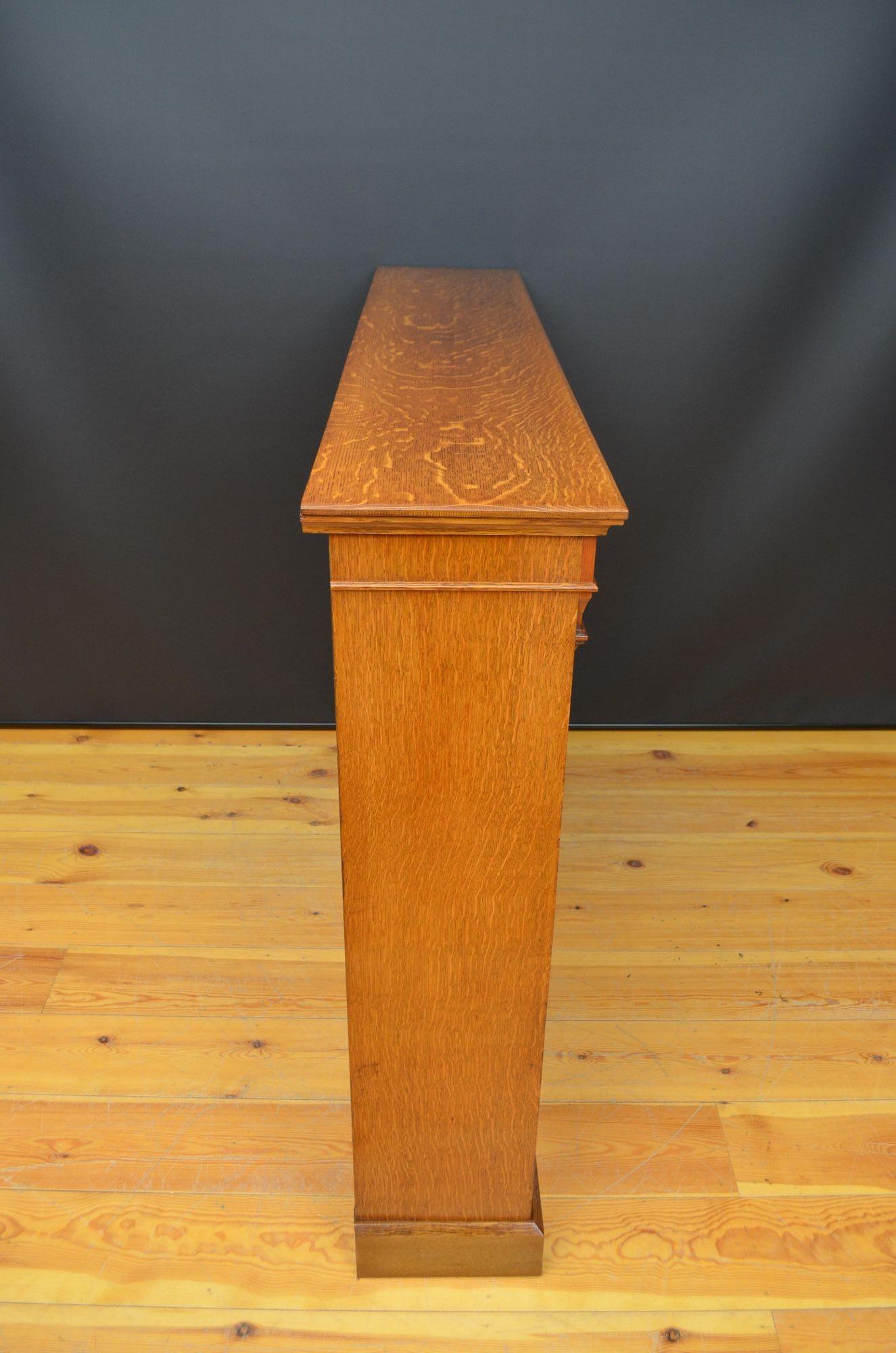 Victorian Oak Open Bookcase In Good Condition For Sale In Whaley Bridge, GB