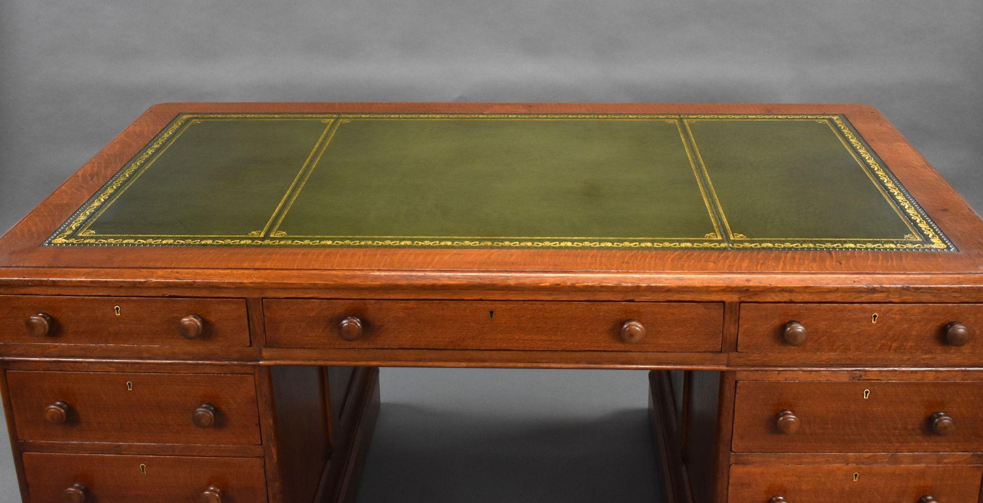 19th Century Victorian Oak Partners Desk For Sale