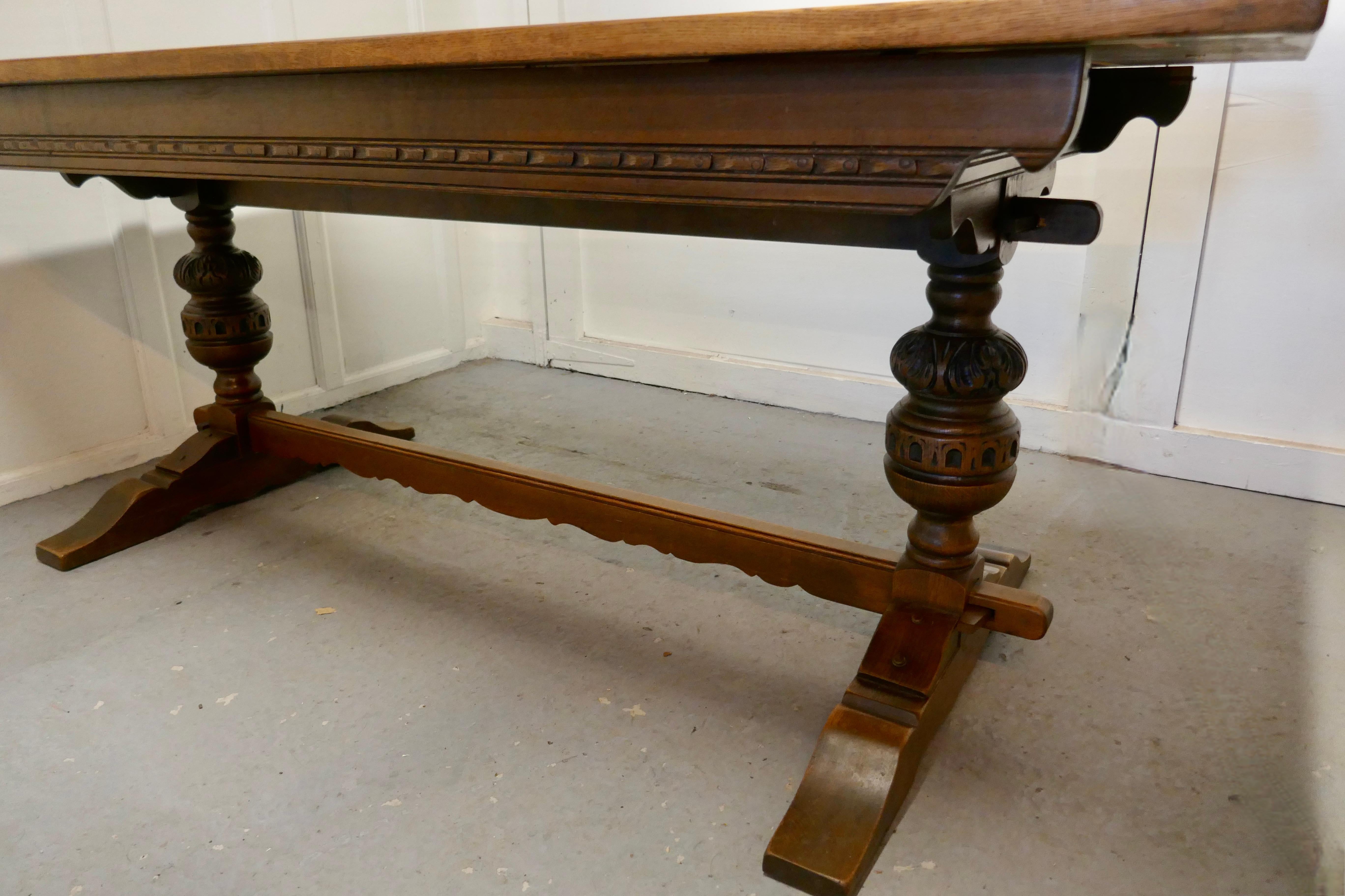 Victorian Oak Refectory Table   In Good Condition In Chillerton, Isle of Wight