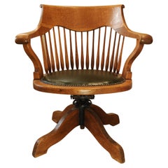 Silla de escritorio con respaldo giratorio de roble victoriano y asiento de cuero verde Racing