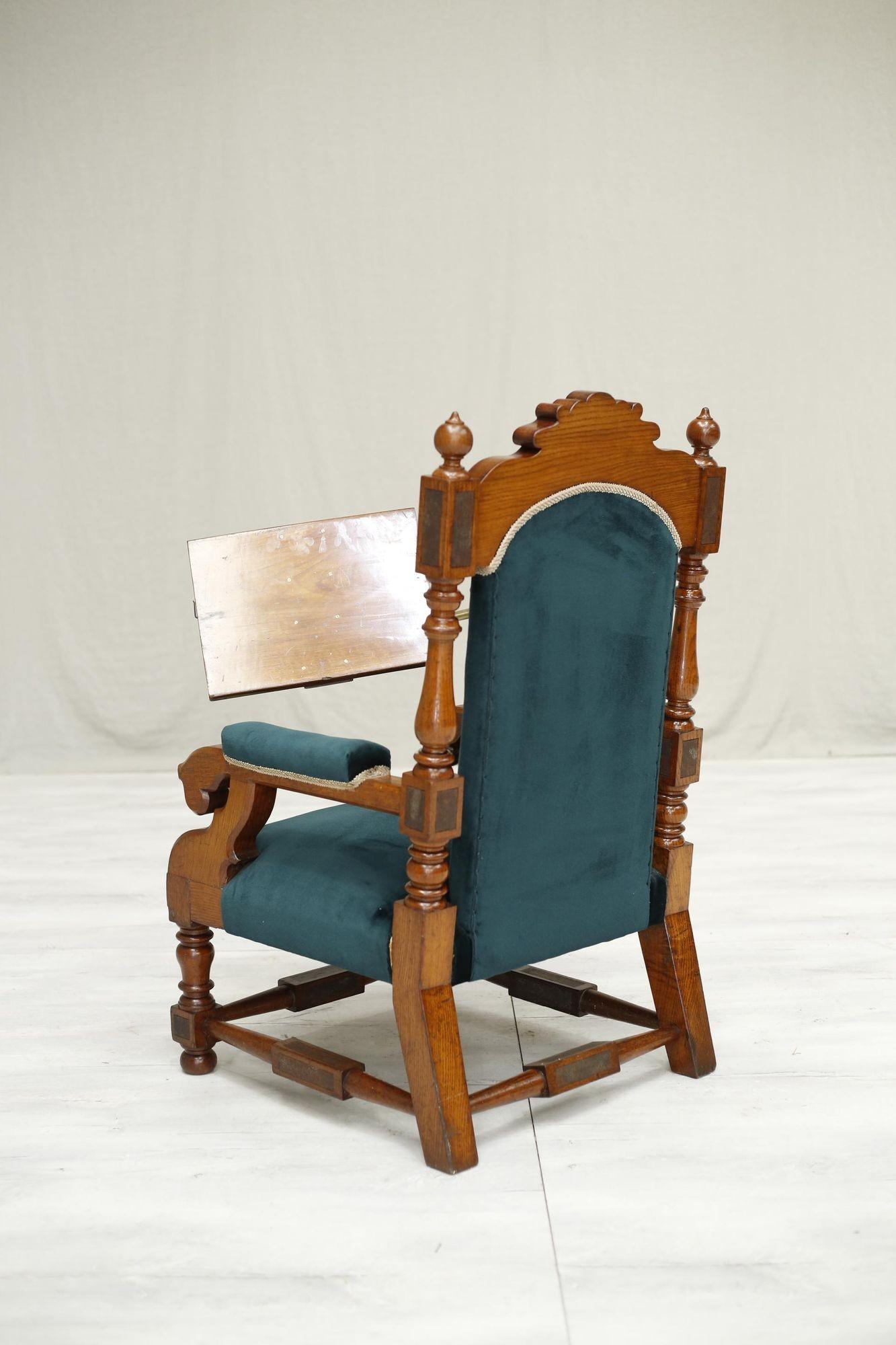 Victorian Oak Throne Chair with Reading Stand 7