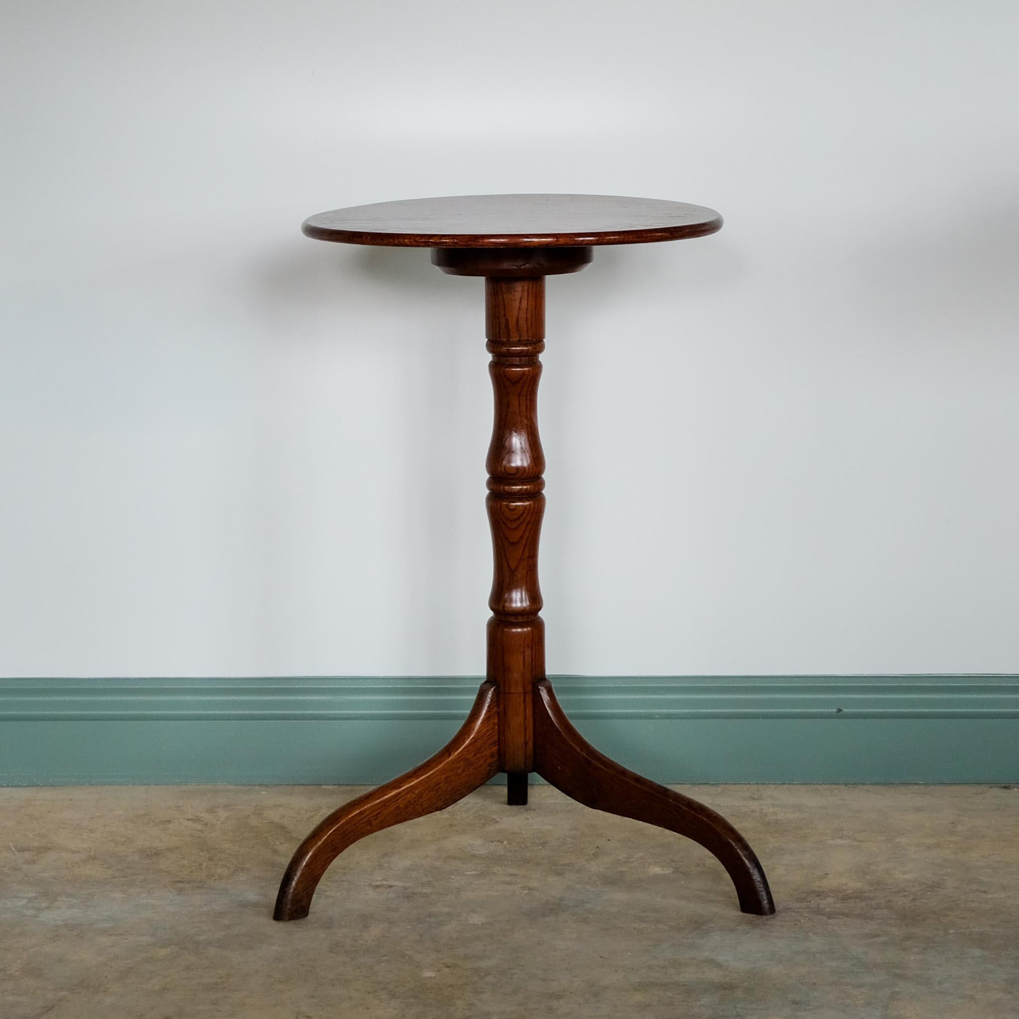 Victorian Oak Tripod Table In Good Condition For Sale In Kettering, GB