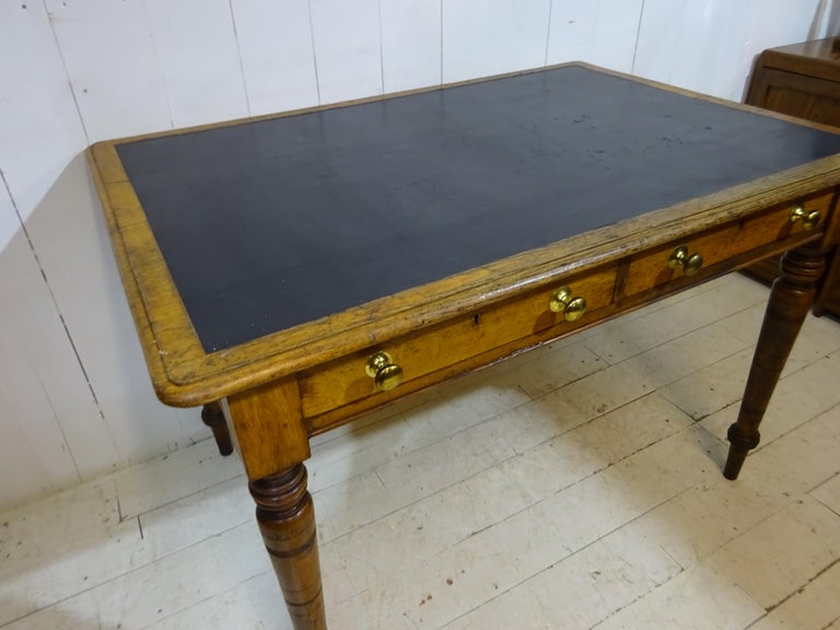 Victorian Oak Writing Table with Leather Top For Sale at 1stDibs