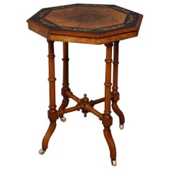 Victorian Occasional Table in Walnut Victorian Occasional Table in Walnut