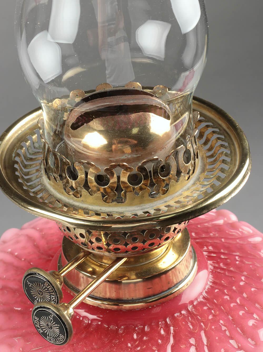 Victorian Oil lamp with Brass Foot and Pink Glass Shade 6