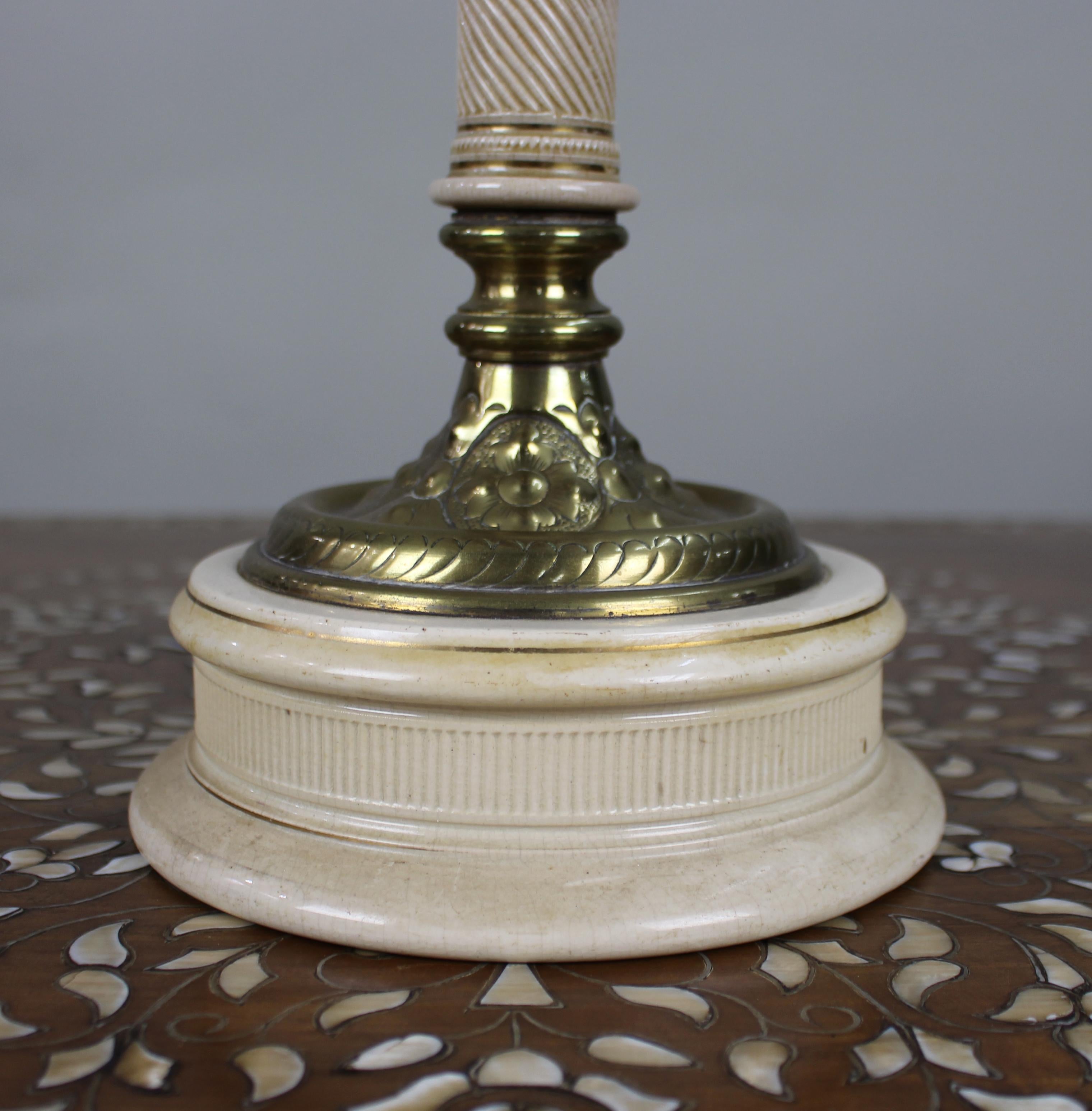 European Victorian Oil Lamp with Painted Floral Font and Duplex Burner, c.1890 For Sale