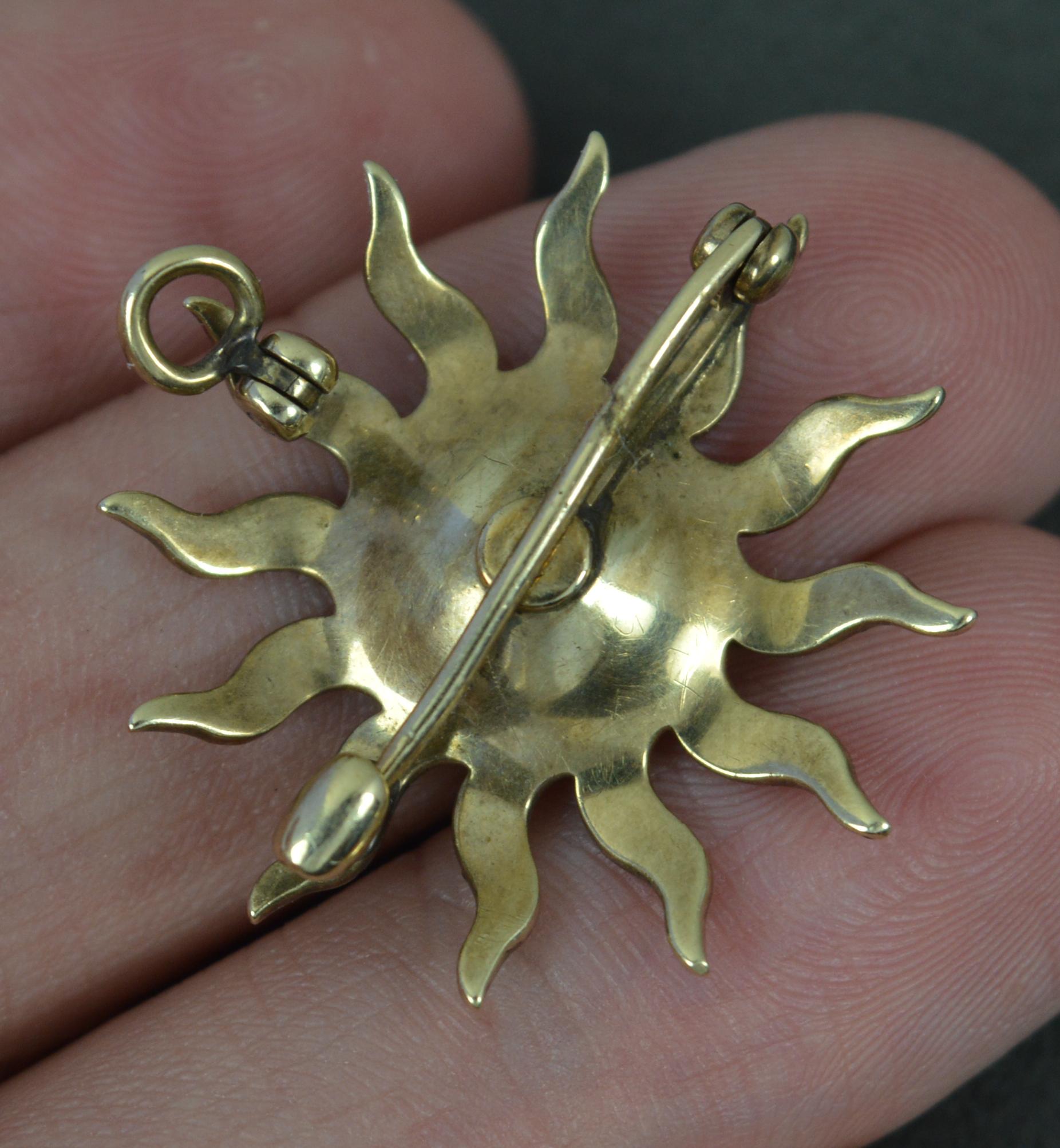 Victorian Old Cut Diamant und Seed Pearl 9ct Gold Star Sun Brosche Anhänger im Zustand „Gut“ im Angebot in St Helens, GB