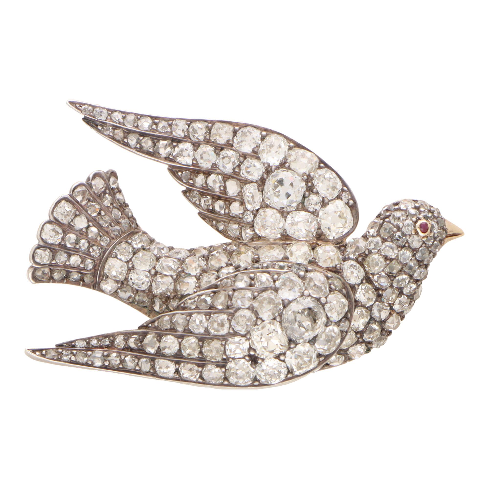  Victorian Old Cut Diamond Bird Brooch in Silver and Gold In Excellent Condition In London, GB
