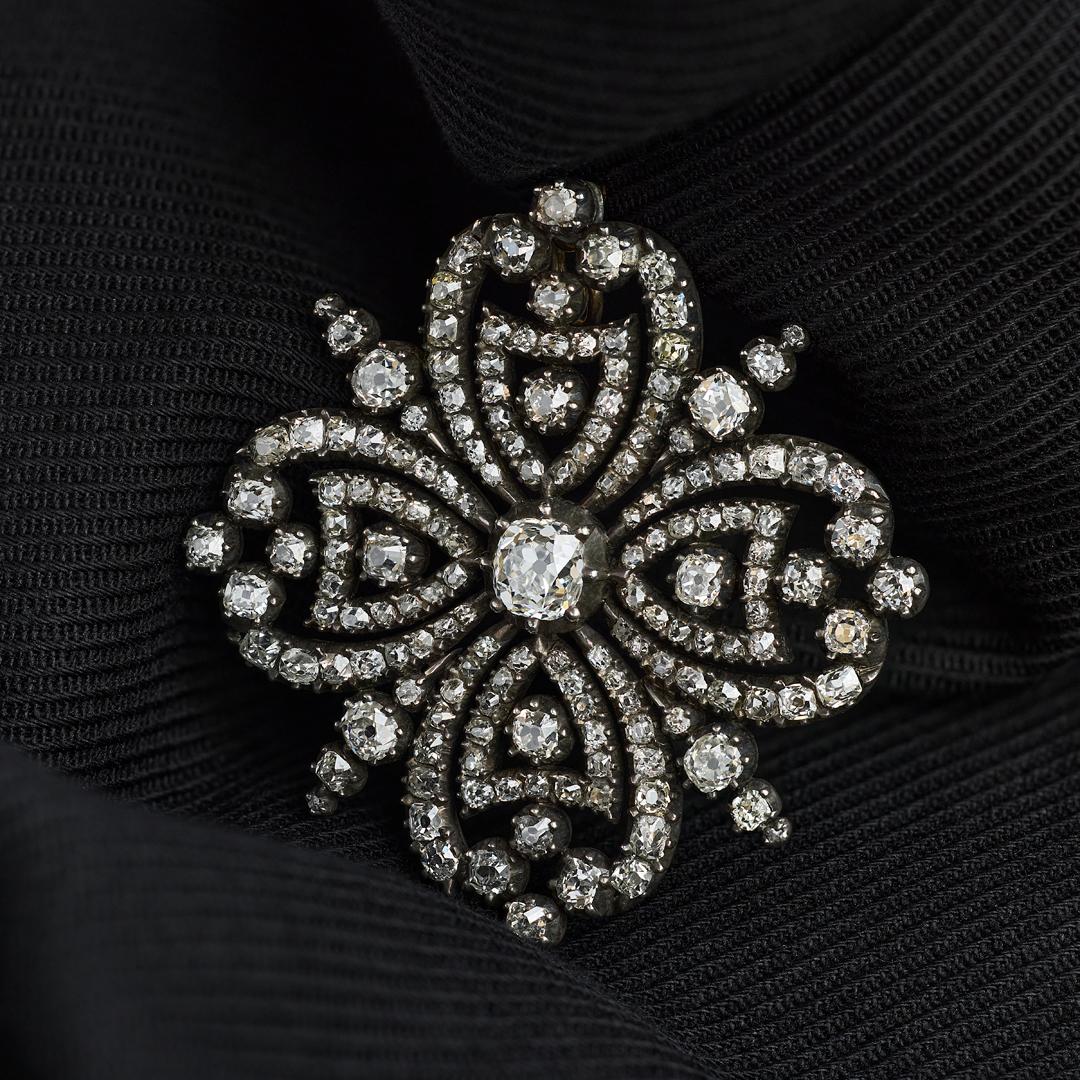 Ciondolo a forma di trifoglio con diamante antico vittoriano In condizioni buone in vendita a London, GB