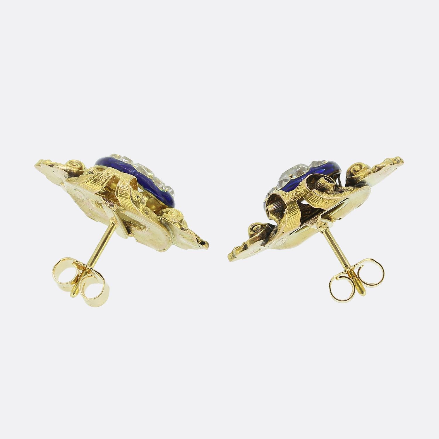 Victorien Boucles d'oreilles victoriennes en grappe de diamants taille ancienne et émail en vente