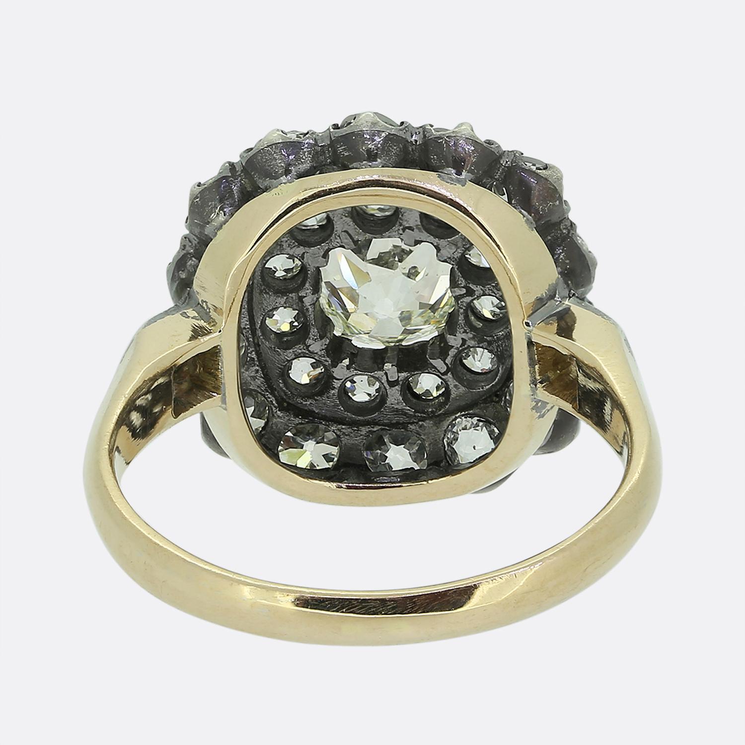 Viktorianischer Altschliff-Diamant-Cluster-Ring im Zustand „Gut“ im Angebot in London, GB