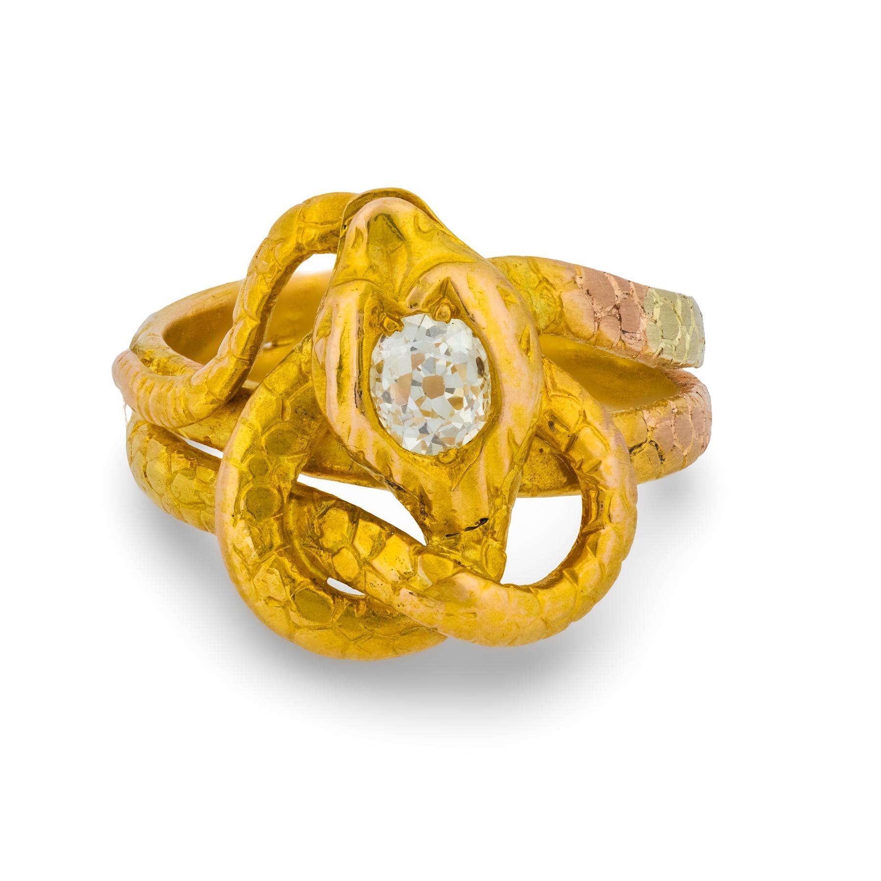 Anillo de serpiente victoriano de oro amarillo de 18k con diamante talla europea antigua Victoriano en venta