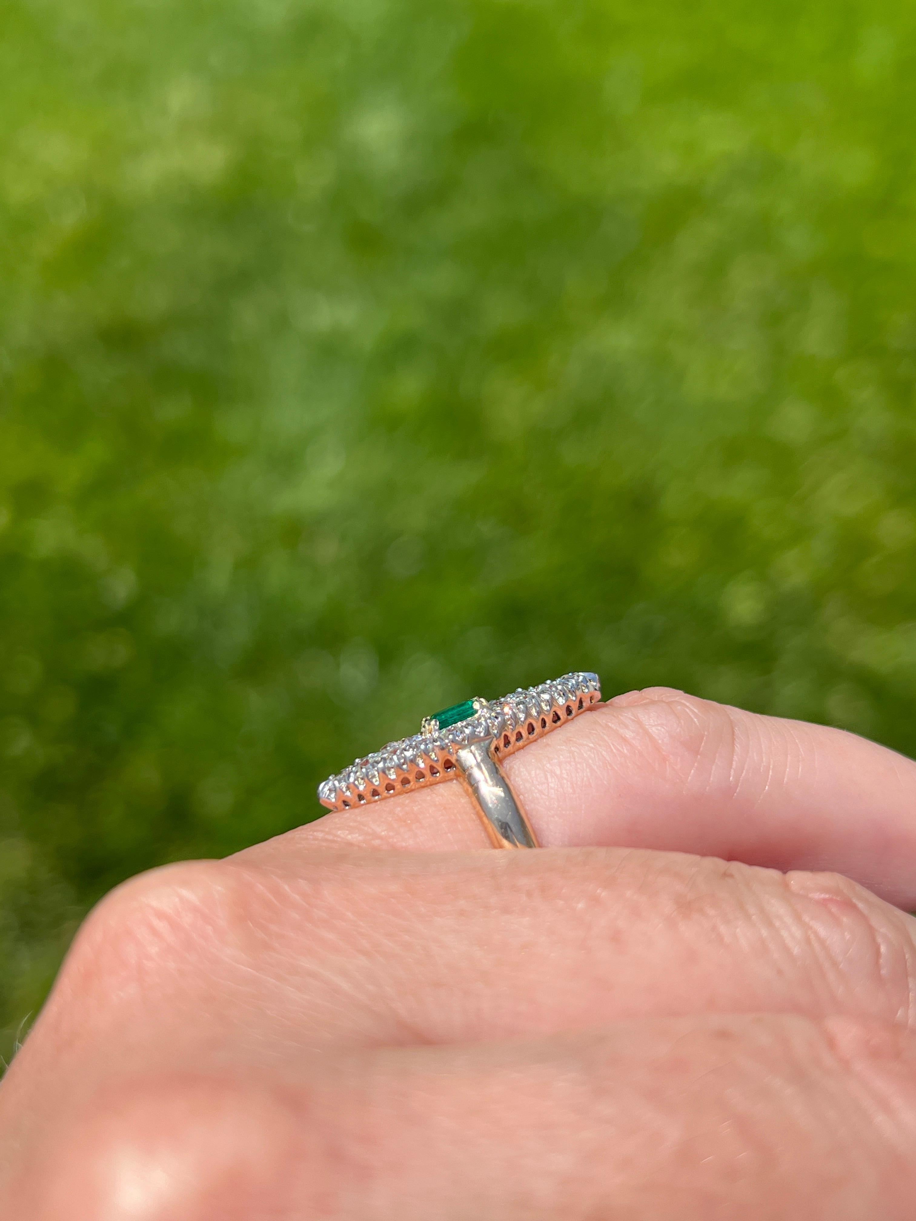 Victorian Old European Cut Diamond Synthetic Emerald & 14k Yellow Gold Ring 1880 en vente 3