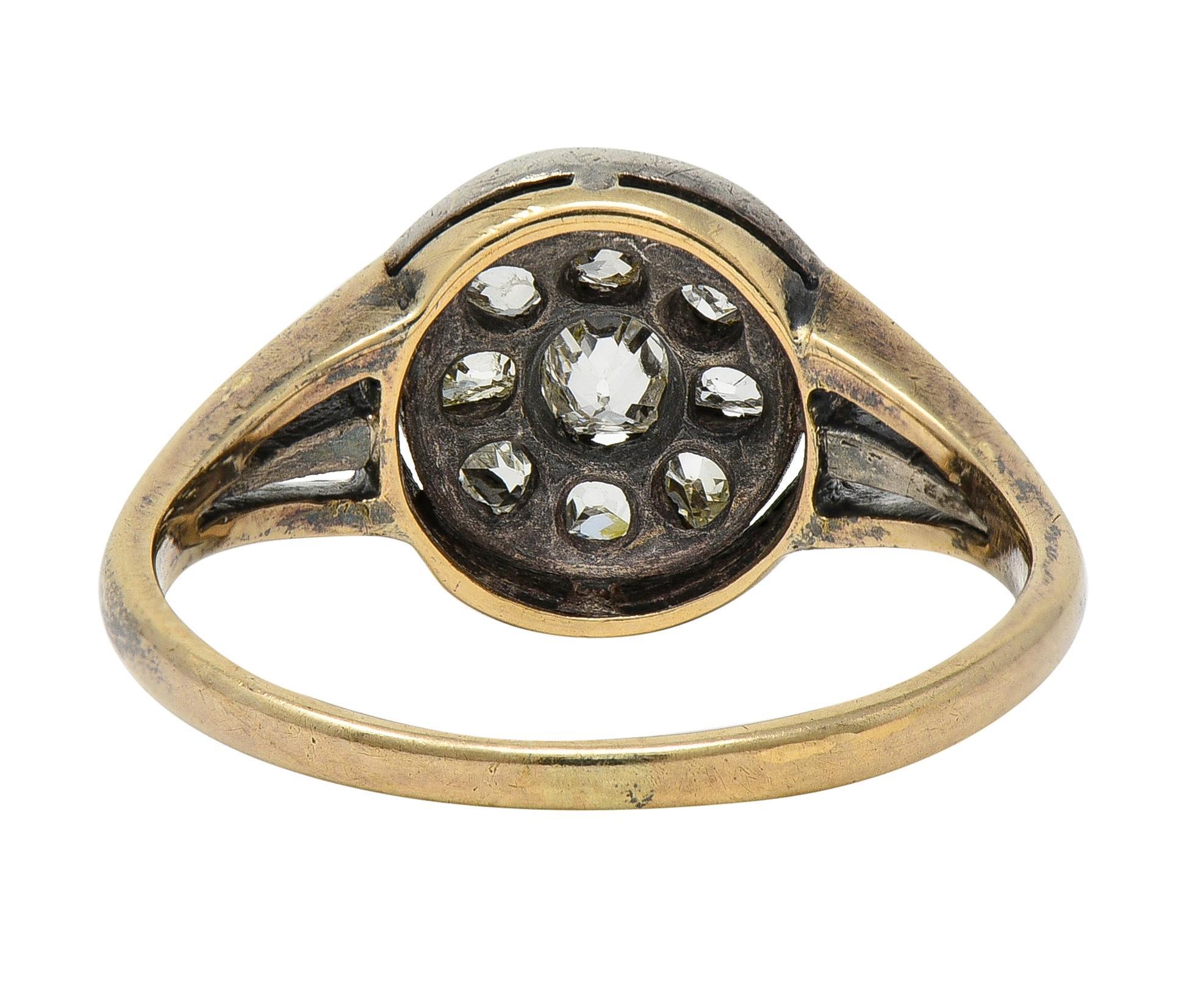 Victorian Old Mine Cut Diamond 14 Karat Gelbgold Silber Antique Cluster Ring (Alteuropäischer Brillantschliff) im Angebot