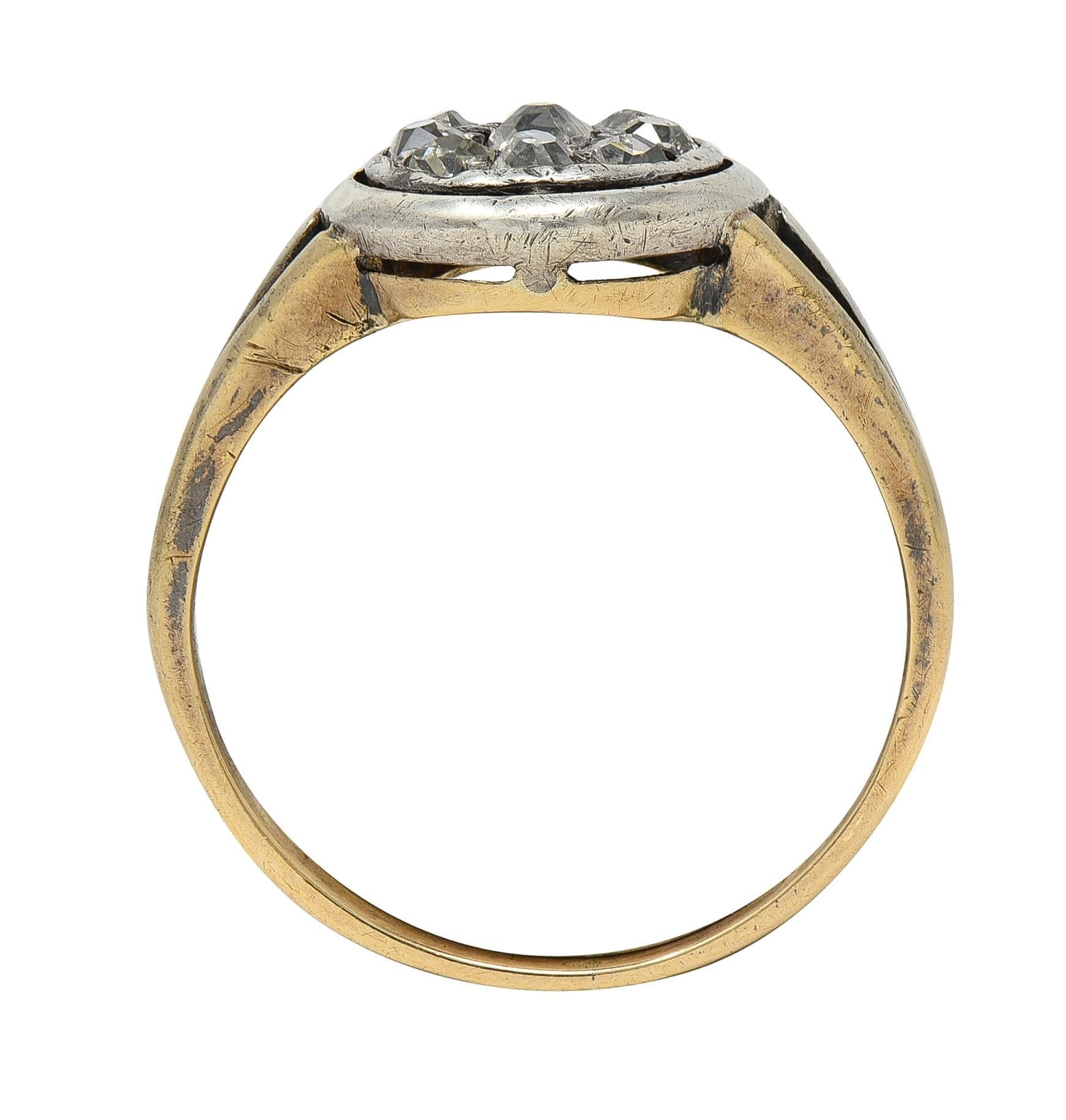 Victorian Old Mine Cut Diamond 14 Karat Gelbgold Silber Antique Cluster Ring im Zustand „Hervorragend“ im Angebot in Philadelphia, PA