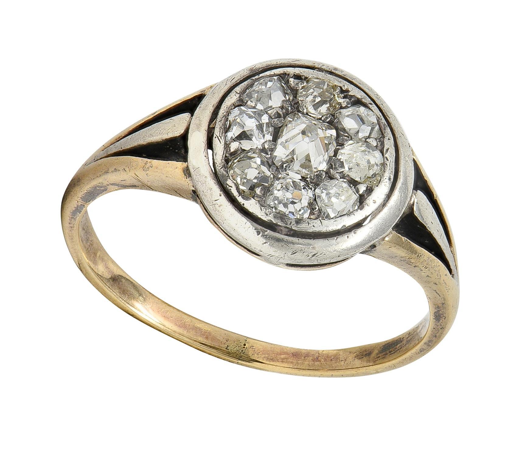 Victorian Old Mine Cut Diamond 14 Karat Gelbgold Silber Antique Cluster Ring im Angebot 1