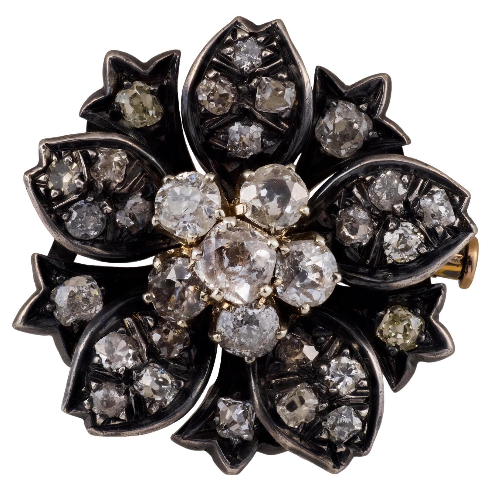 Viktorianische Blumenbrosche mit Diamanten im Minenschliff aus 18k Roségold und Silber