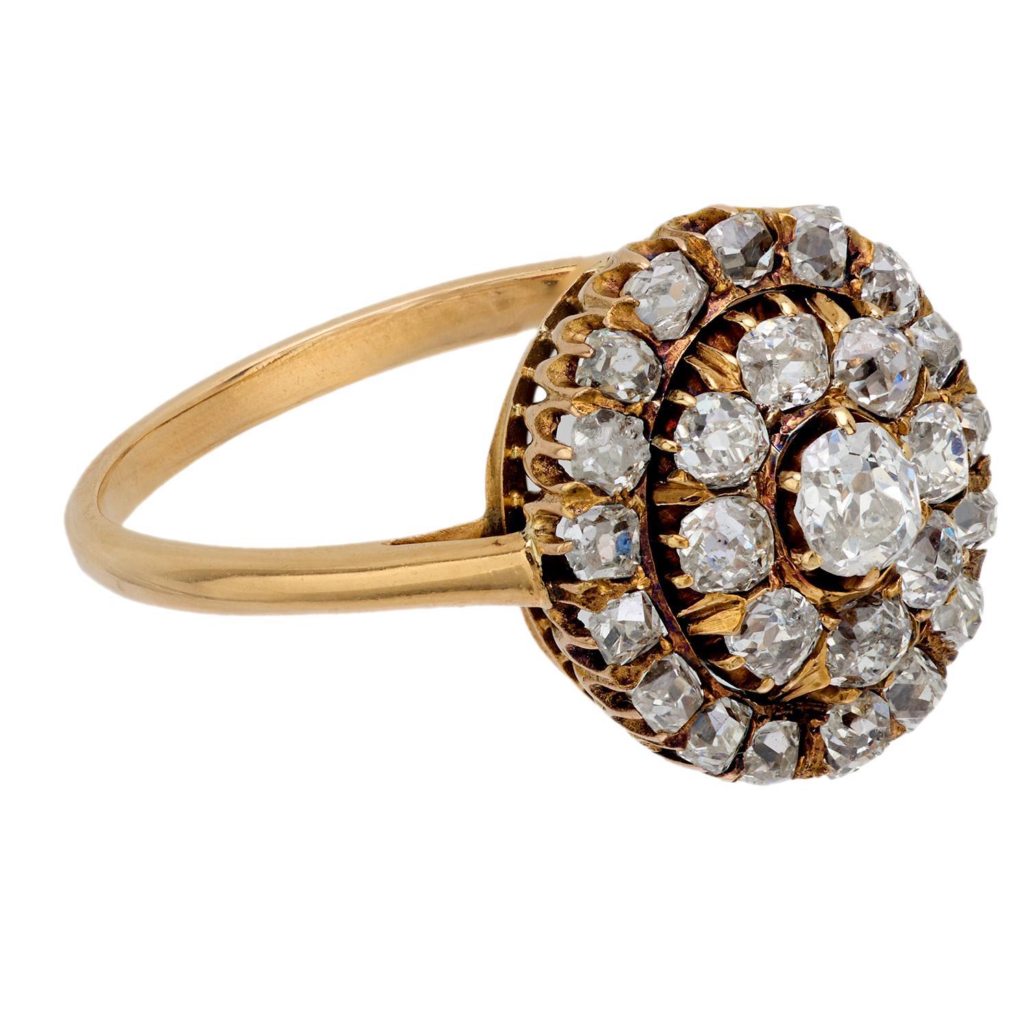 Bague victorienne à grappes de diamants taille ancienne mine en or jaune 18 carats Bon état - En vente à Beverly Hills, CA