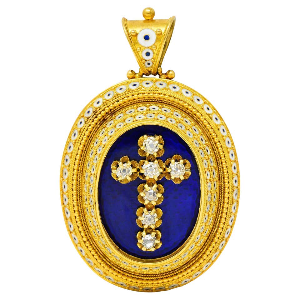 Oval Locket Pendant 18k Yellow Gold Blue Enamel 25 Diamonds 0.19 ct For ...