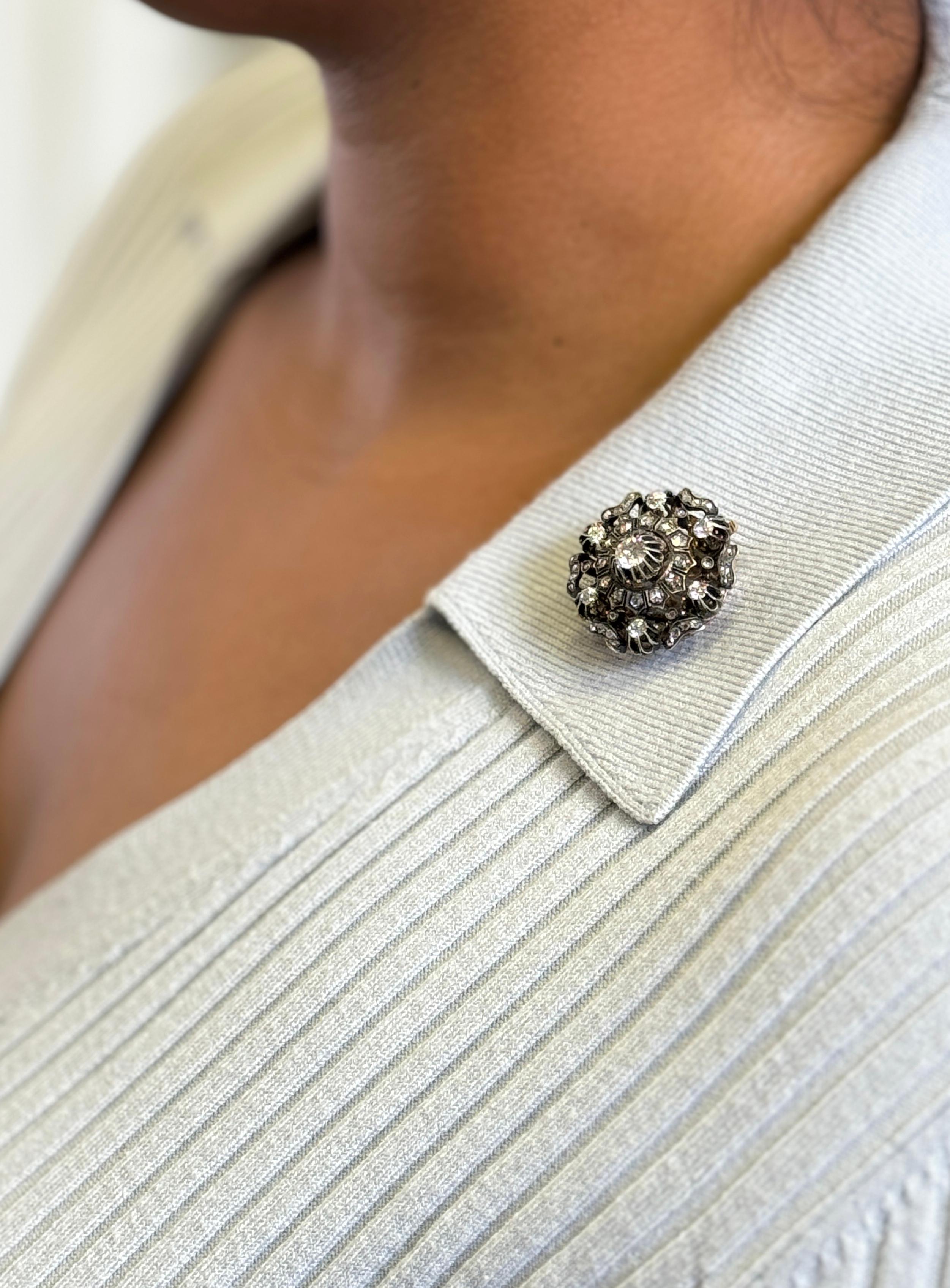 Broche ancienne victorienne en argent et or avec diamants taille vieille mine en vente 2