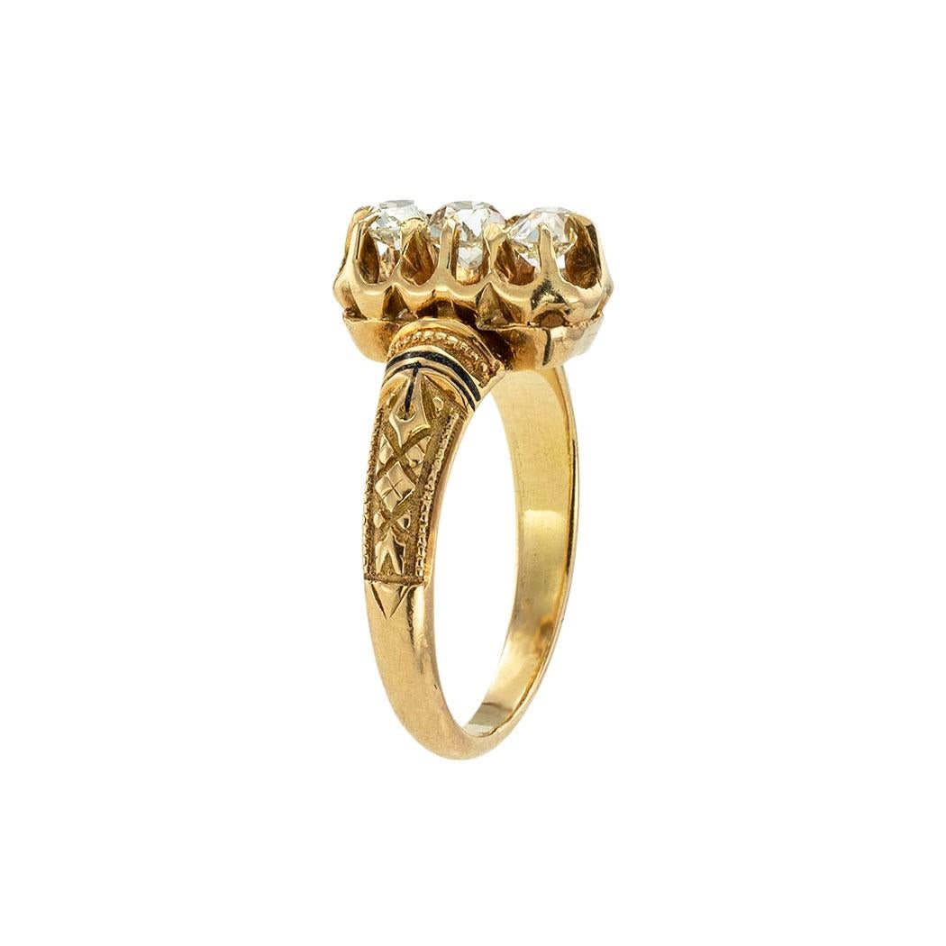 Viktorianischer Dreistein-Goldring mit Diamanten im Minenschliff für Damen oder Herren im Angebot