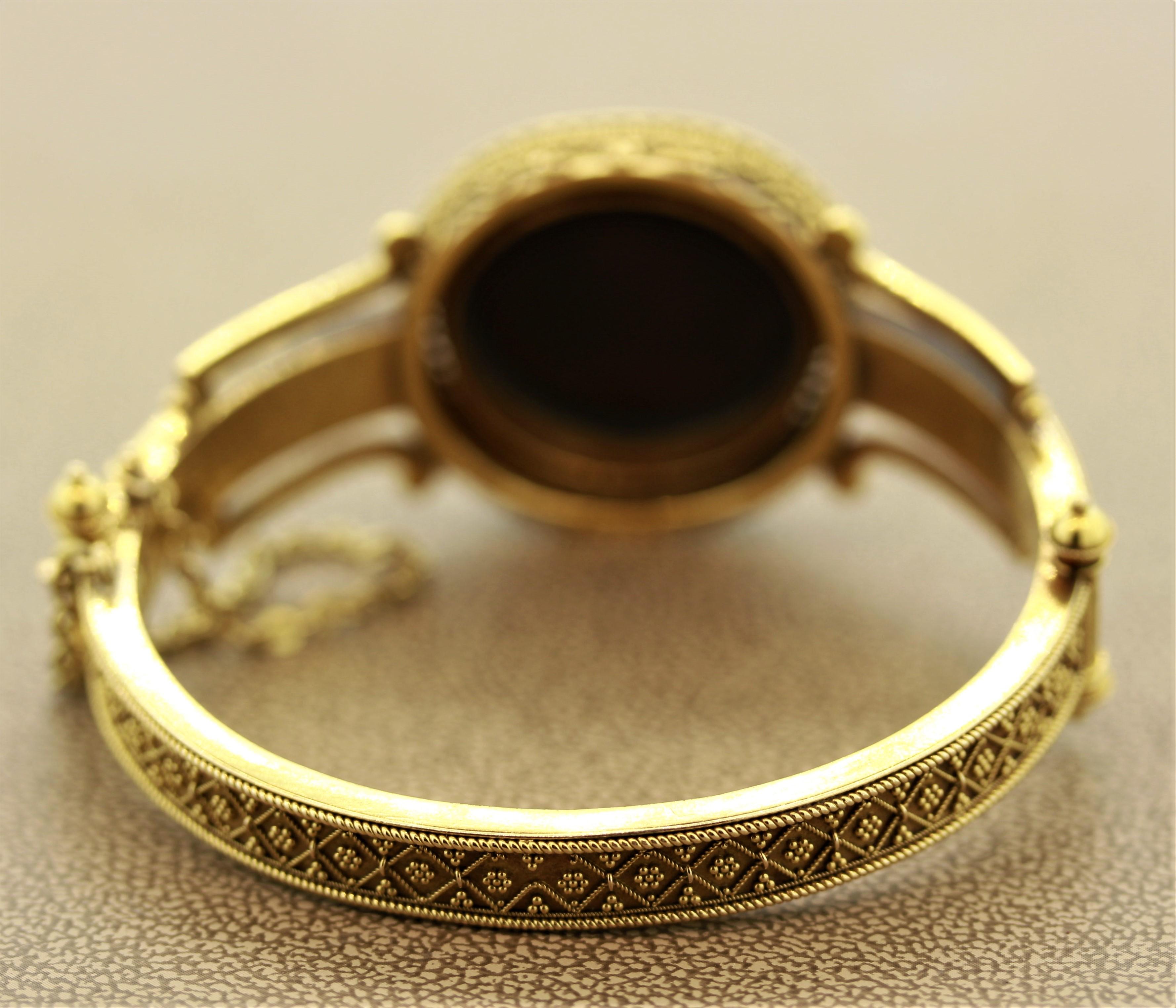 Victorian Onyx Cameo Gold Bangle Bracelet In Excellent Condition In Beverly Hills, CA