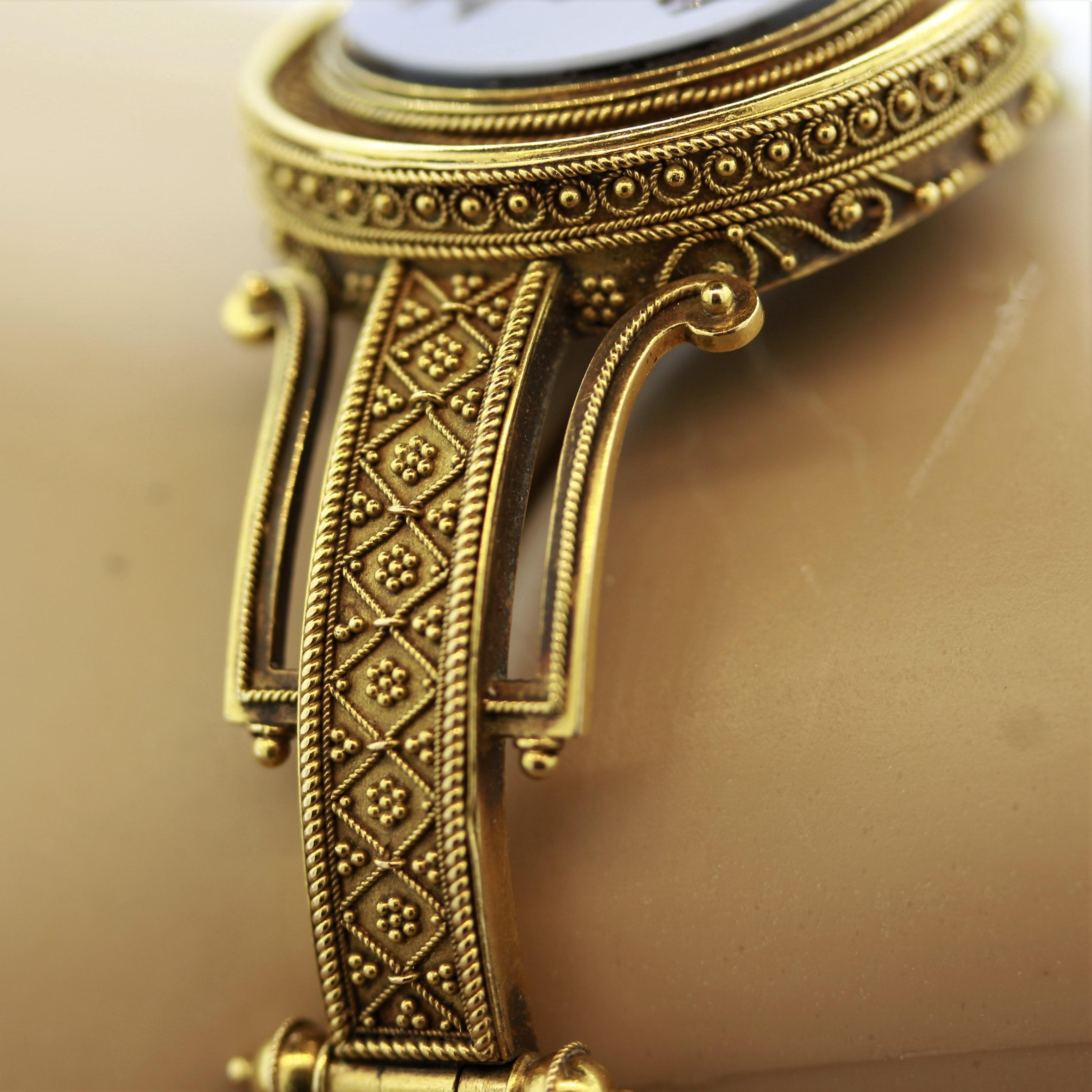 Victorian Onyx Cameo Gold Bangle Bracelet 4