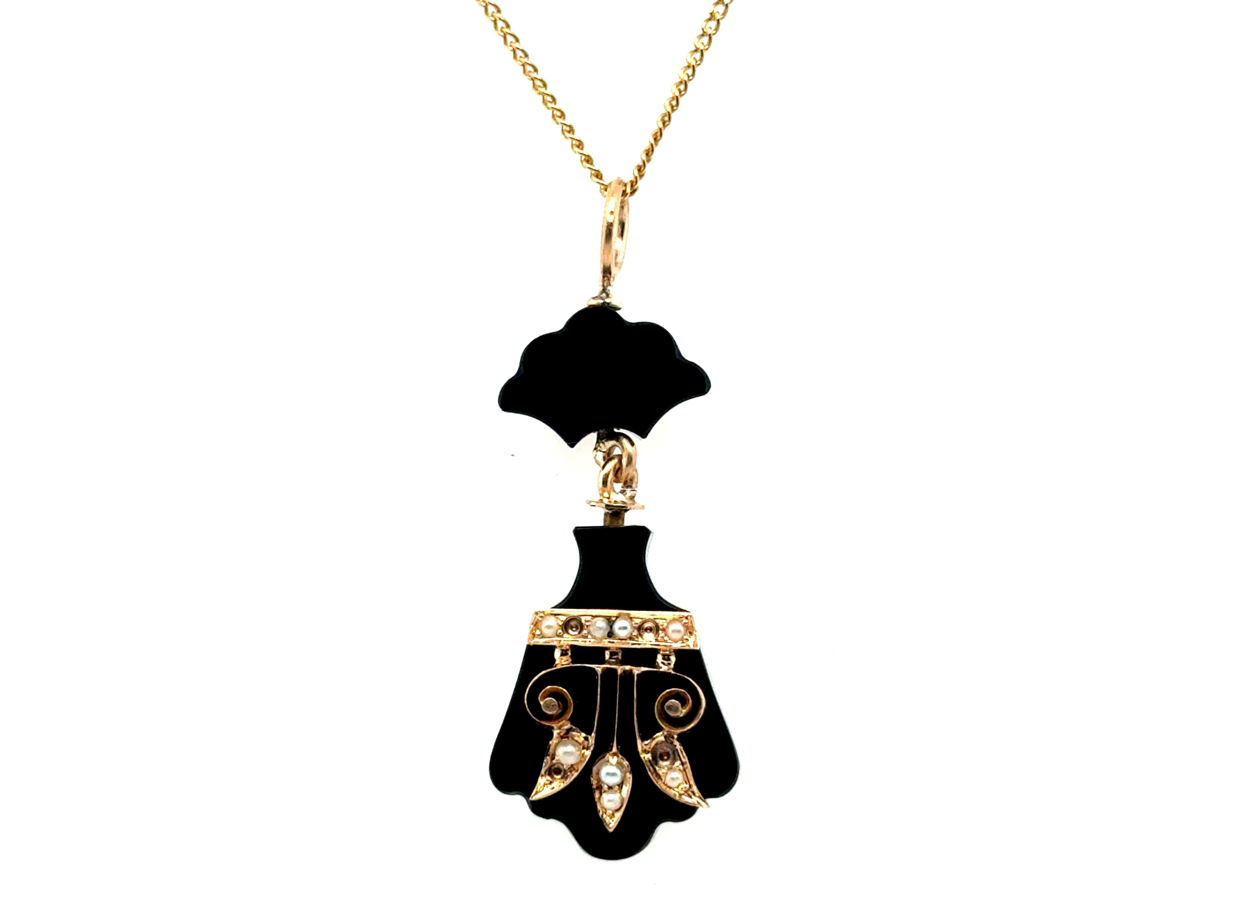Autentico originale antico del 1870, ciondolo di collana di perle di onice vittoriano in oro giallo 14 carati



Caratteristiche Perle di semi Nature 

Mancano un paio di perle di semi, ma non si notano.

Gemme di onice tagliate su misura 

Perle