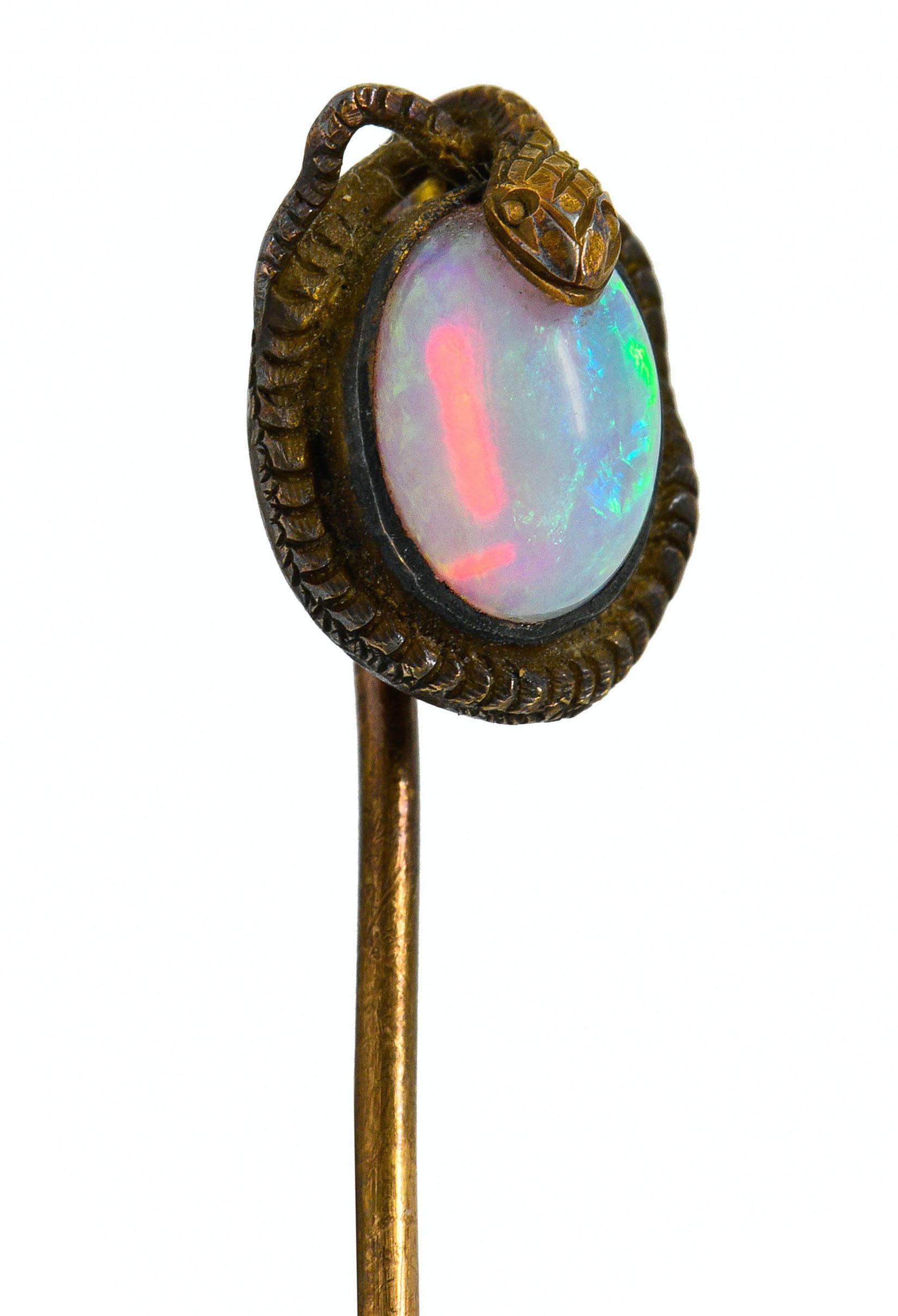 Viktorianische Anstecknadel mit Schlangenmotiv aus 14 Karat Gold mit Opal, um 1900 im Zustand „Hervorragend“ in Philadelphia, PA