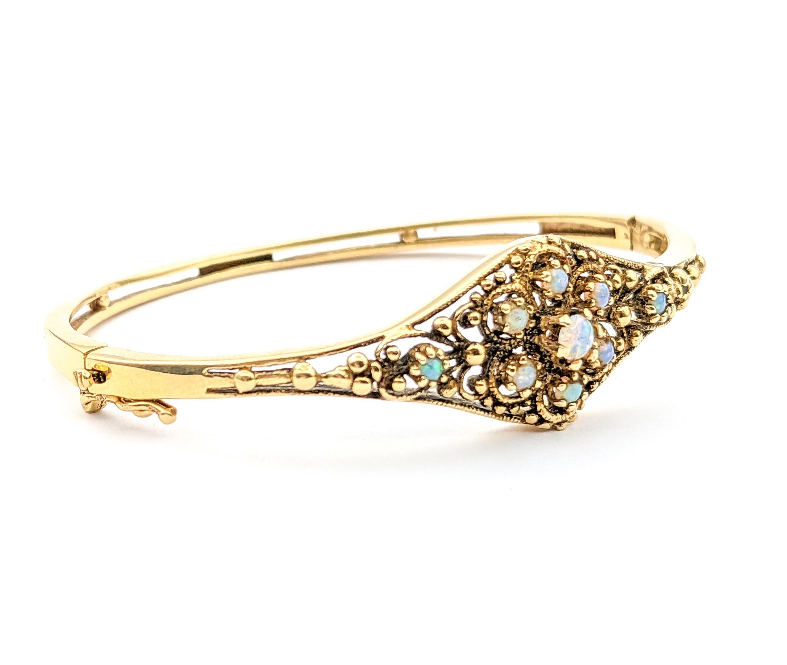 Viktorianisches Armband mit Scharnier aus Opal und 14K Gold im Zustand „Hervorragend“ in Bloomington, MN