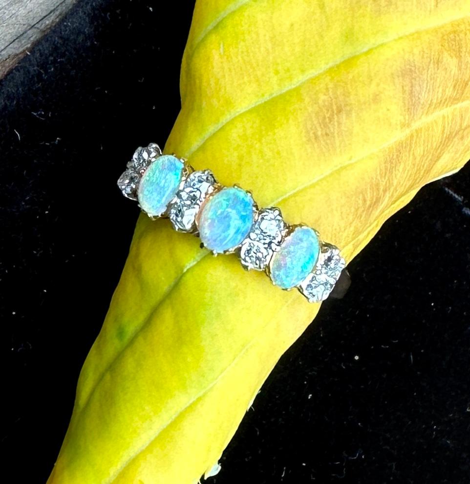 Victorian Opal .8 Carat Old Mine Cut Diamond Ring Antique Wedding Engagement Excellent état - En vente à New York, NY