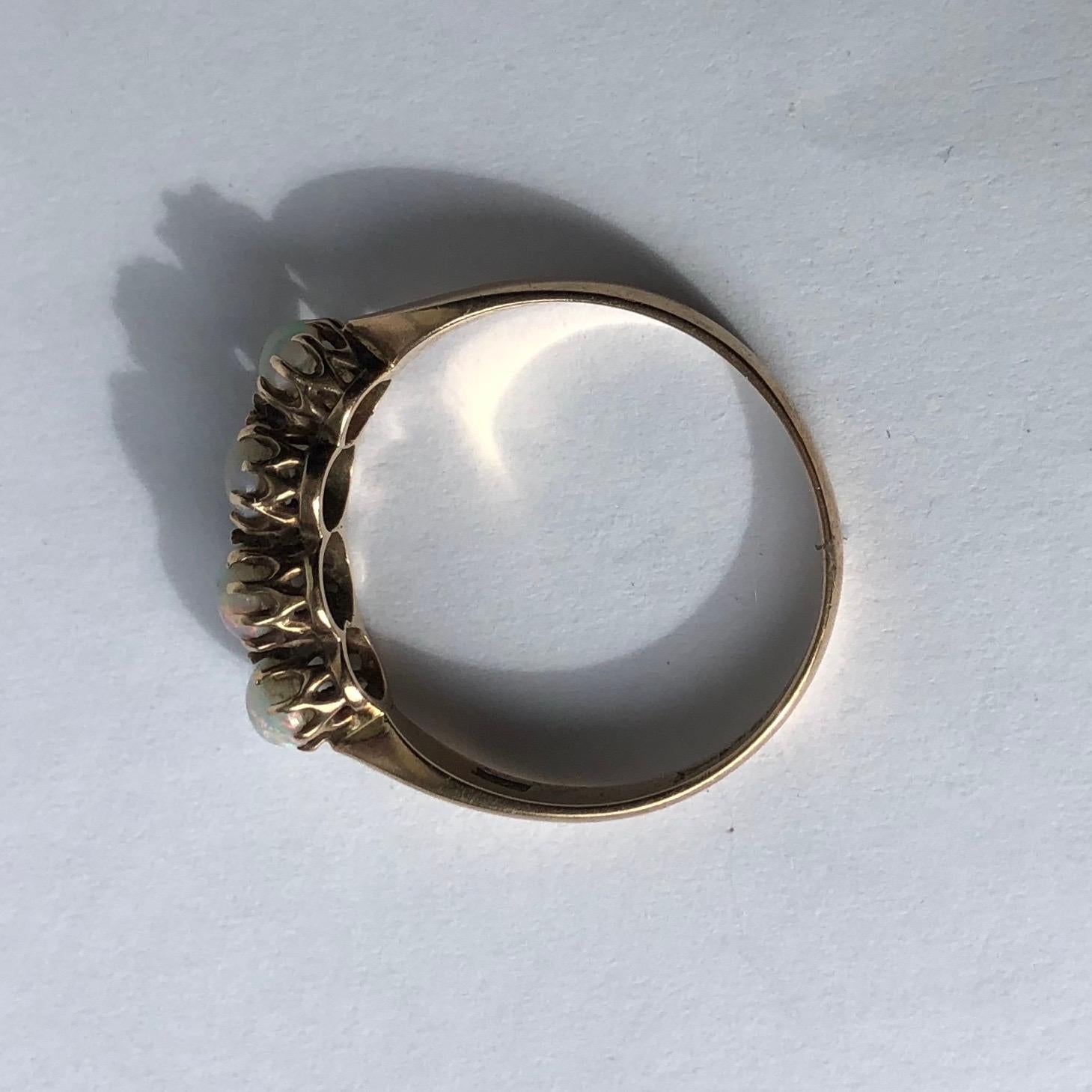 18ct white gold ring
