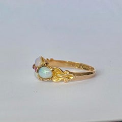 Victorian Opal and Amethyst 15 Carat Gold Ring
