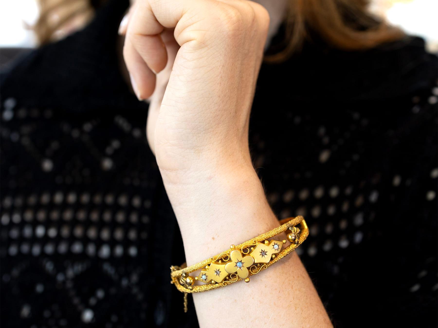 Bracciale vittoriano in oro giallo con opale e diamanti In condizioni ottime in vendita a Jesmond, Newcastle Upon Tyne