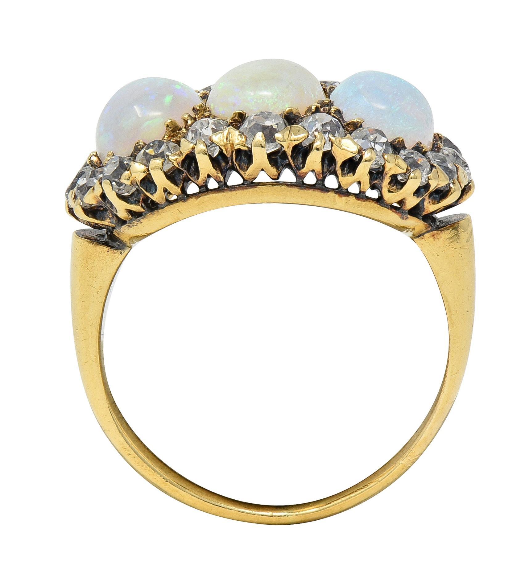 Bague Victorienne Opale Diamant Or Jaune 14 Karat Bague Opale Antique en vente 2