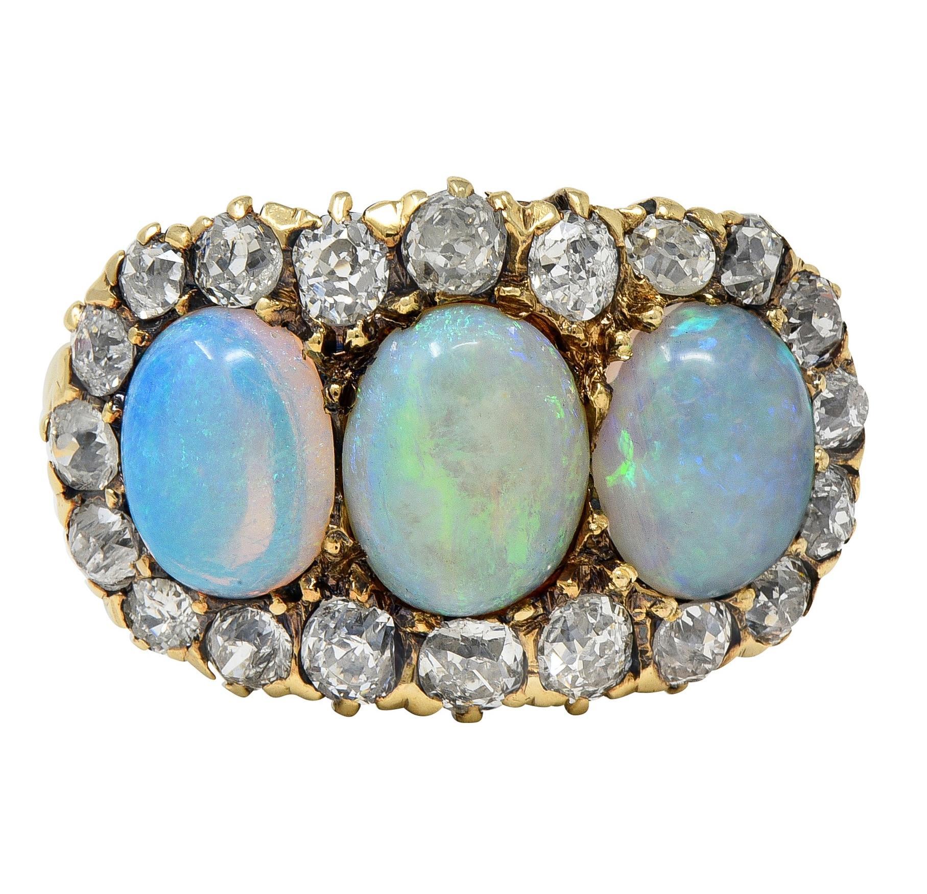 Bague Victorienne Opale Diamant Or Jaune 14 Karat Bague Opale Antique en vente