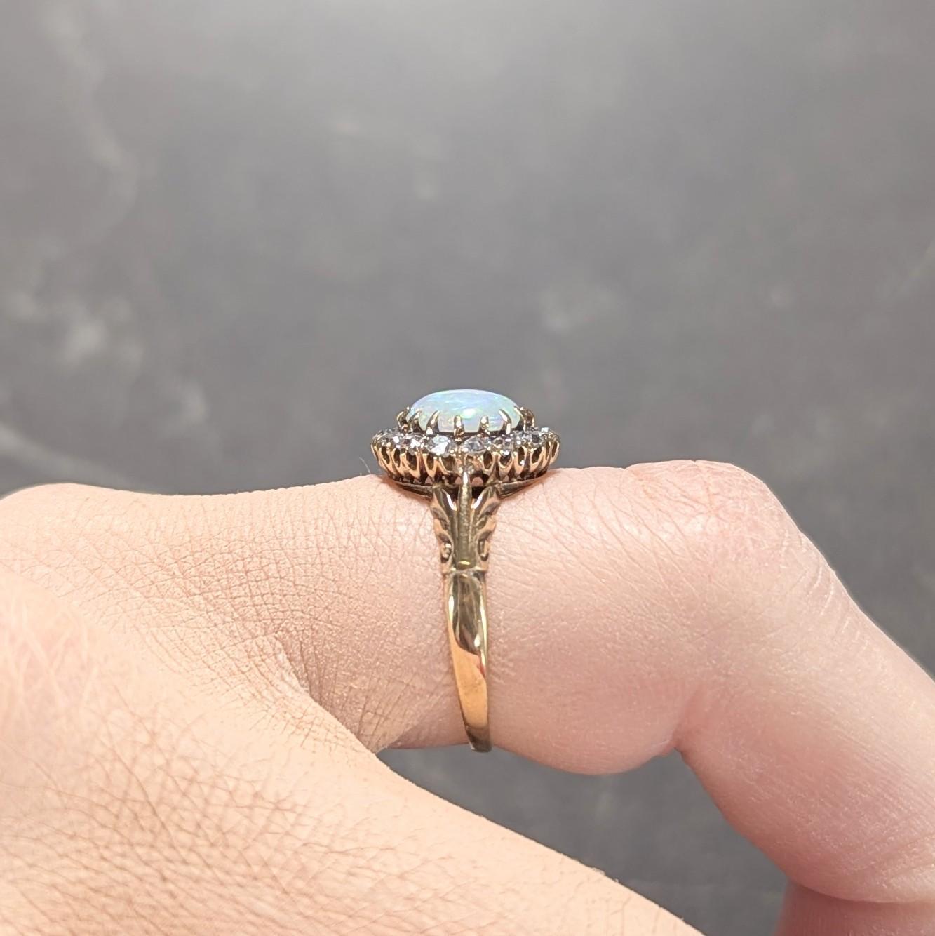 Bague victorienne en or jaune 18 carats avec opale et diamants en vente 5