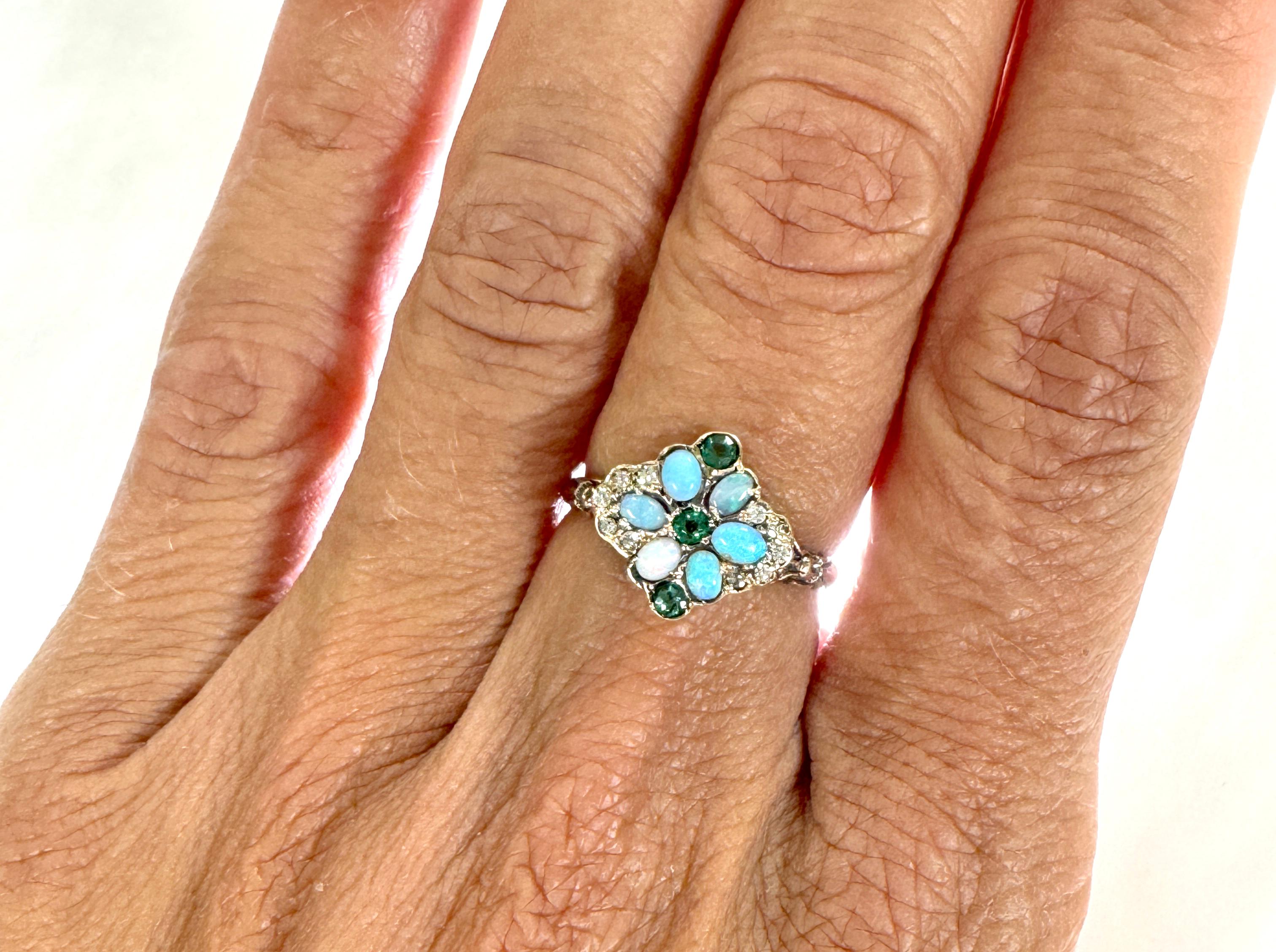 Viktorianischer Opal-Diamant-Smaragd-Cocktailring .30ct Antiker Original 1840-1870 Damen