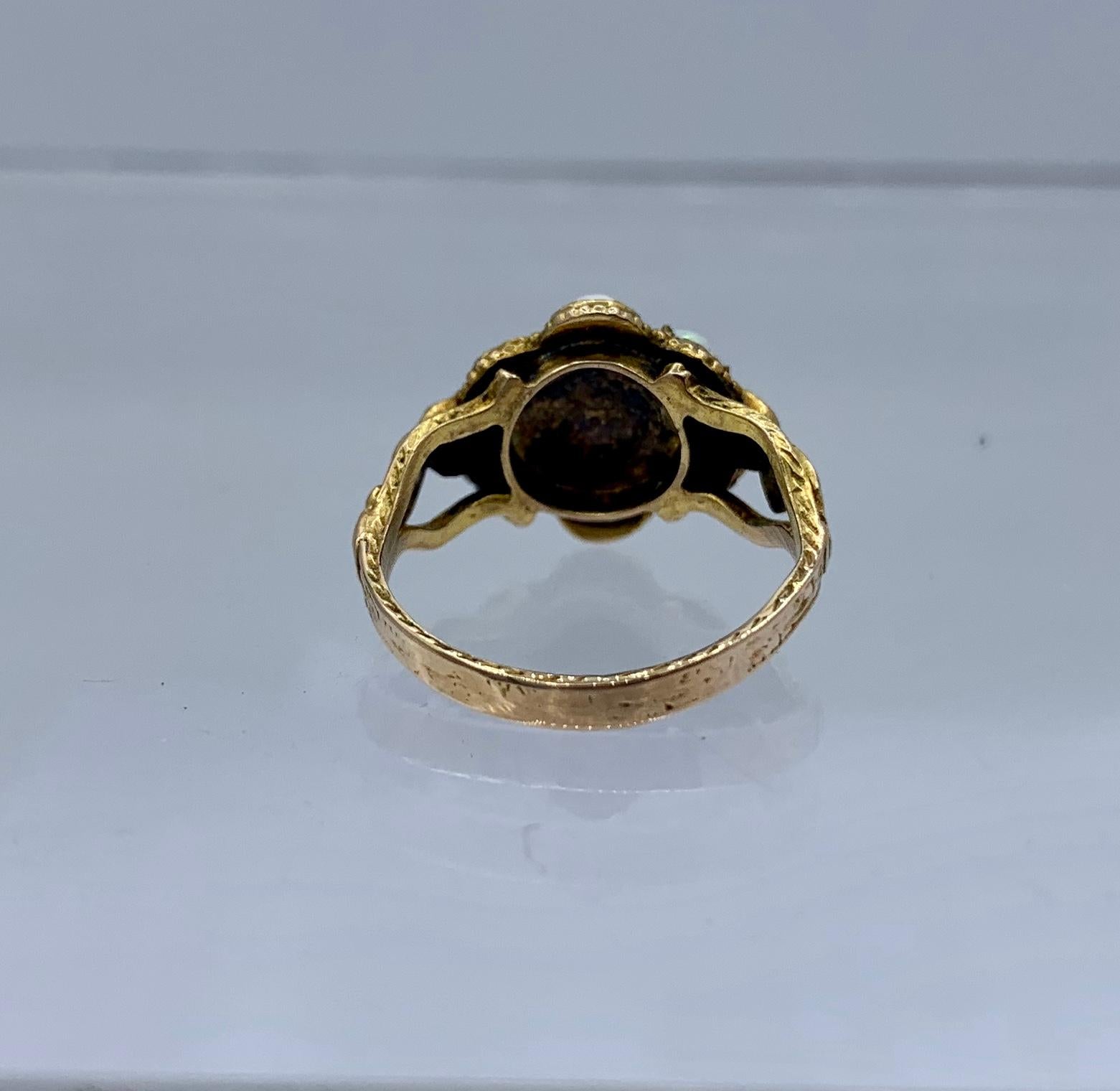 Victorian Opal Emerald Ruby Ring Antique Wedding Engagement Ring 14 Karat Gold en vente 7