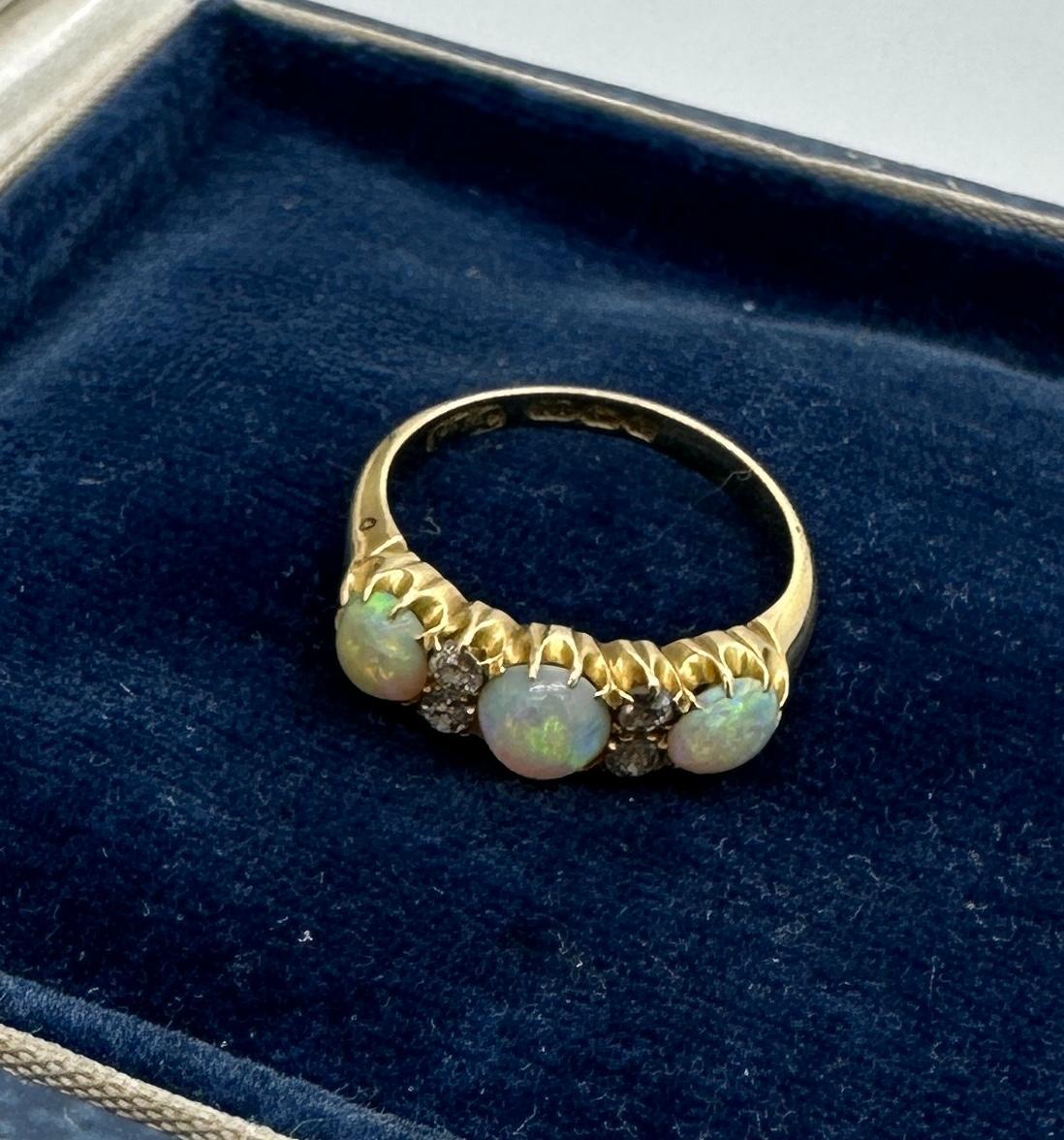 Victorian Opal Old Mine Cut Diamond Ring 18K Gold Antique Wedding Engagement en venta 4