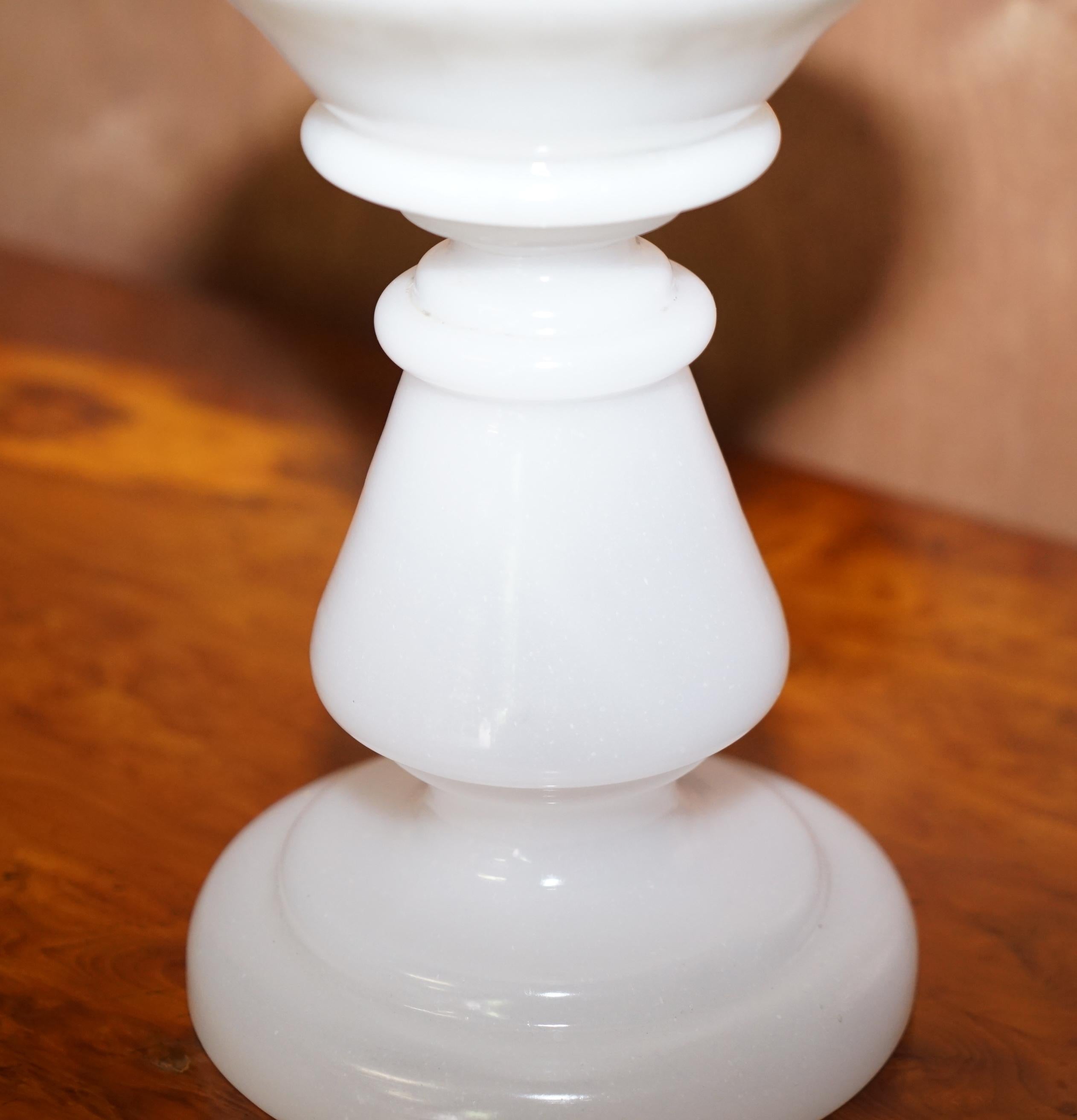 19th Century VICTORIAN OPALINE GLASS OIL LAMP BASE WITH LOVELY WHITE GLASS & ORiGINAL FITTING For Sale